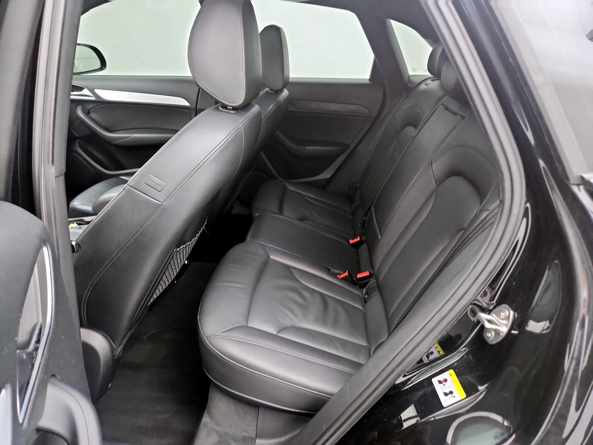 Thumbnail: 2018 Audi Q3 - 19