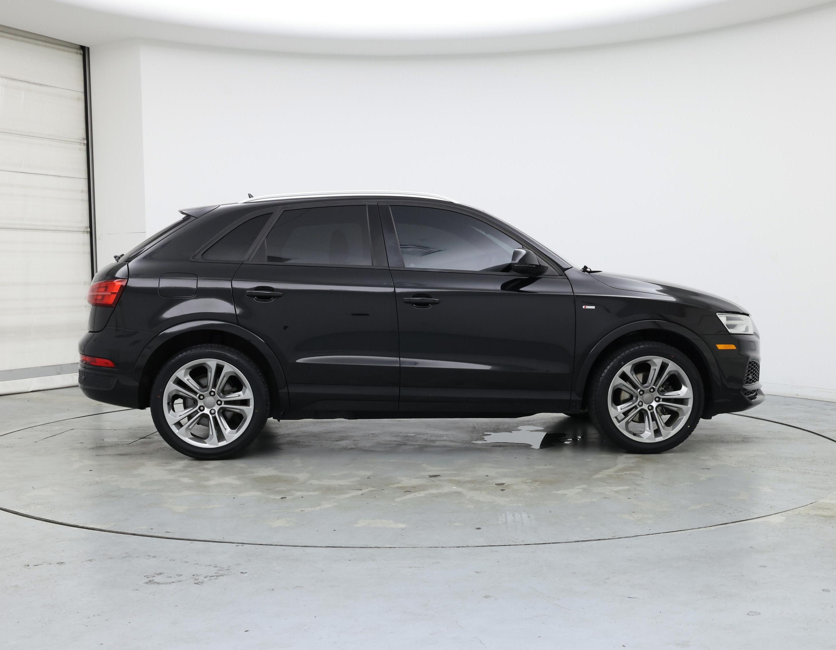 Thumbnail: 2018 Audi Q3 - 7