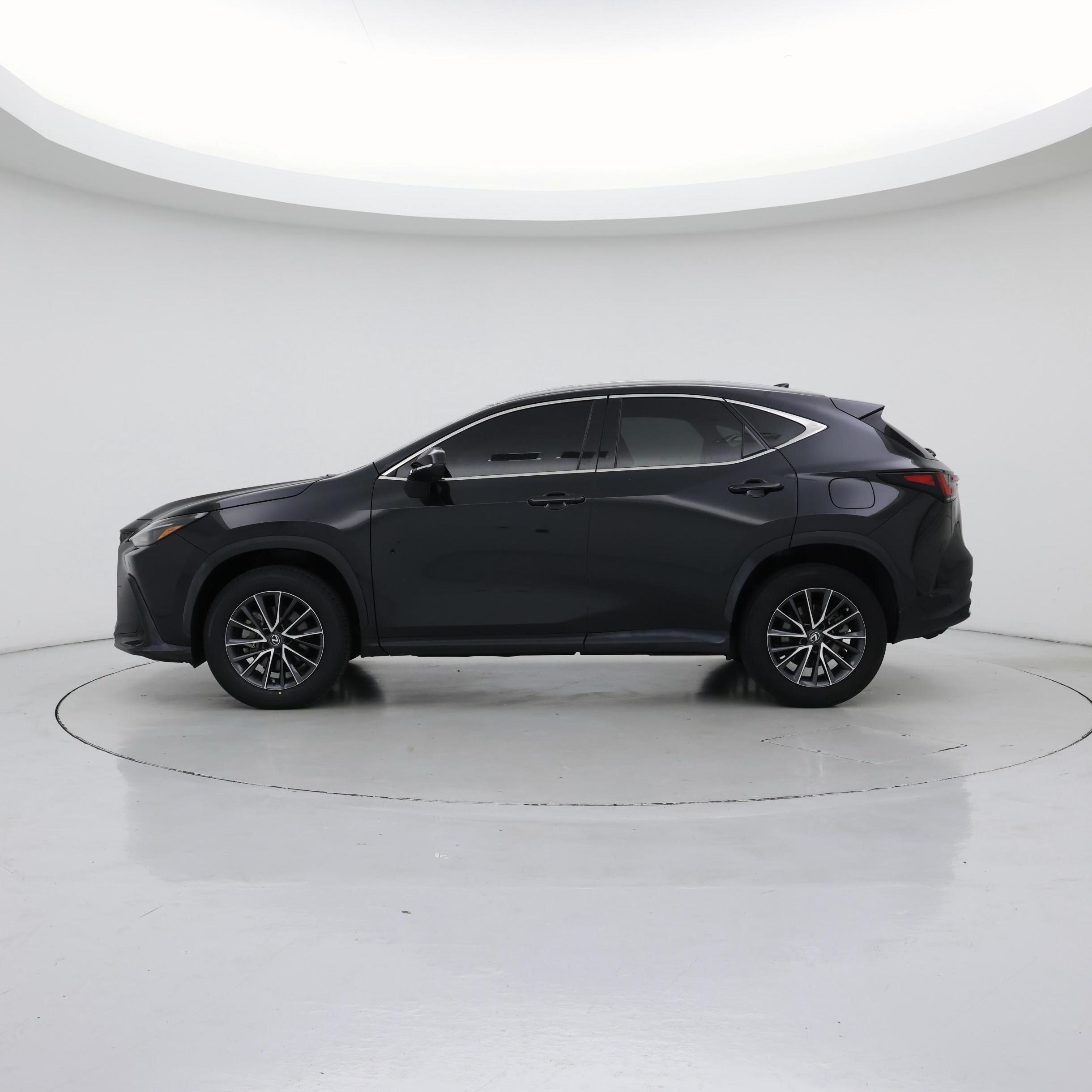 Thumbnail: 2022 Lexus NX - 3