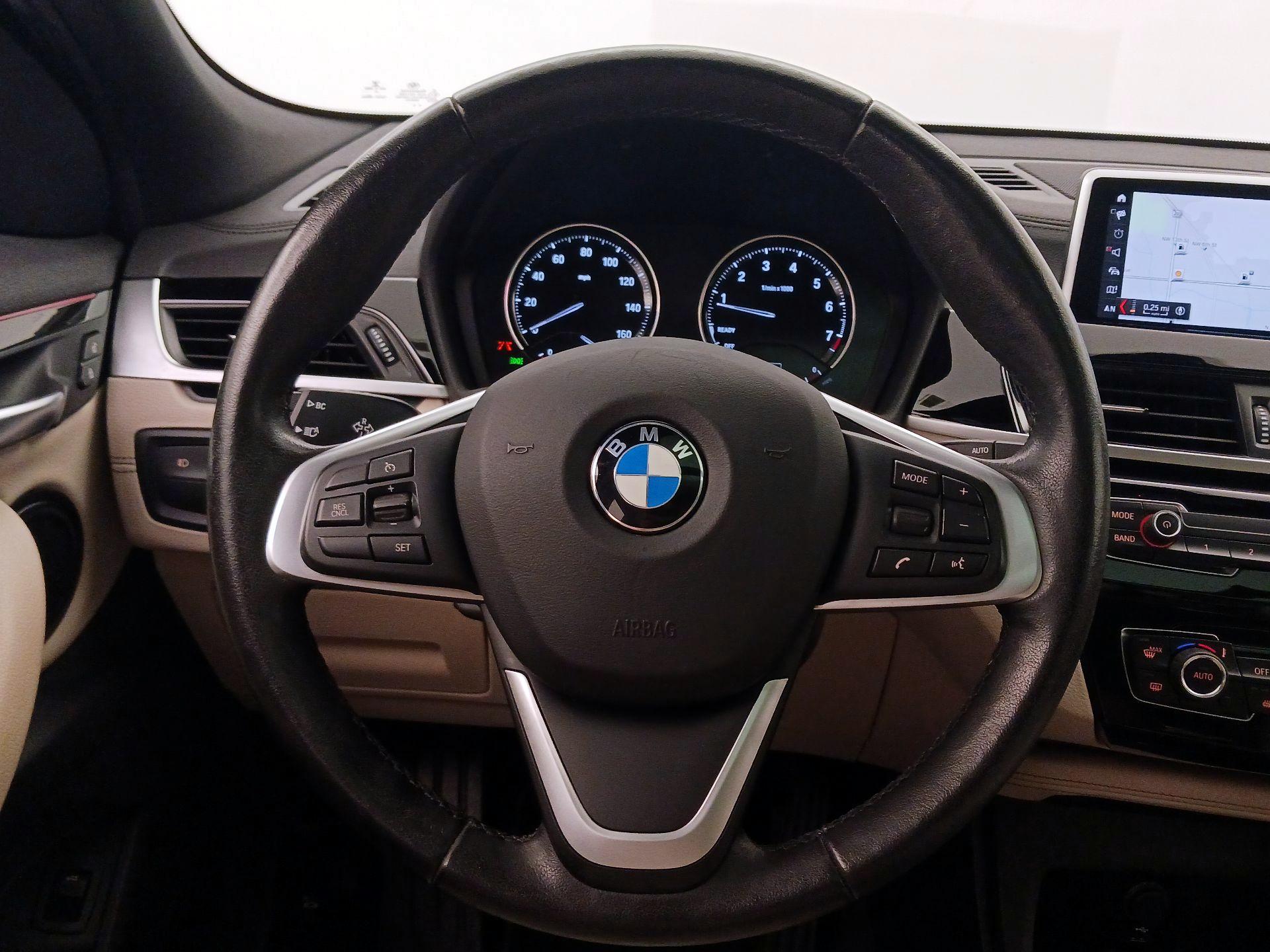 Thumbnail: 2020 BMW X2 - 10