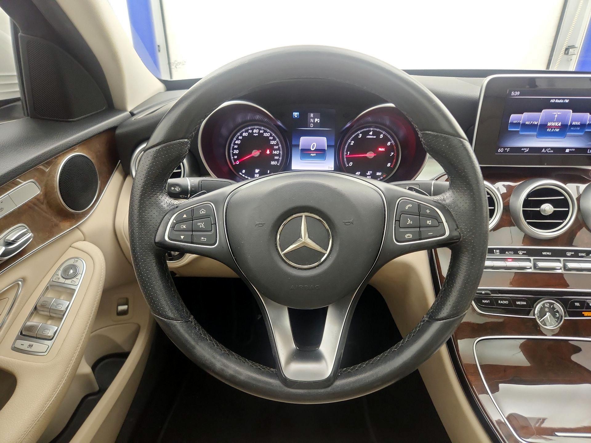Thumbnail: 2017 Mercedes-Benz C-Class - 10