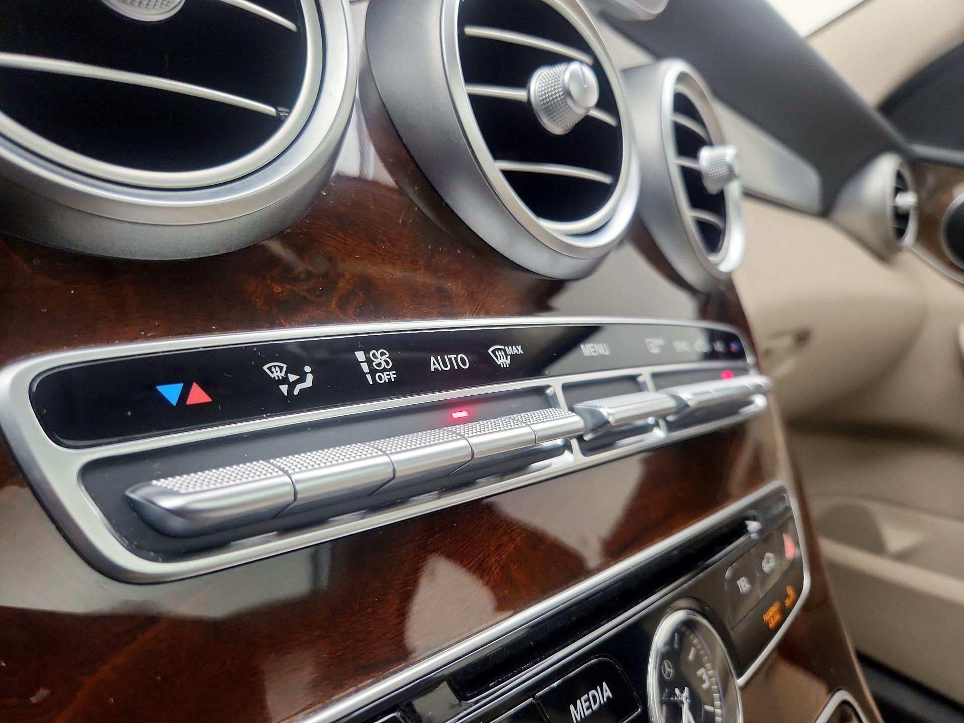 Thumbnail: 2017 Mercedes-Benz C-Class - 16