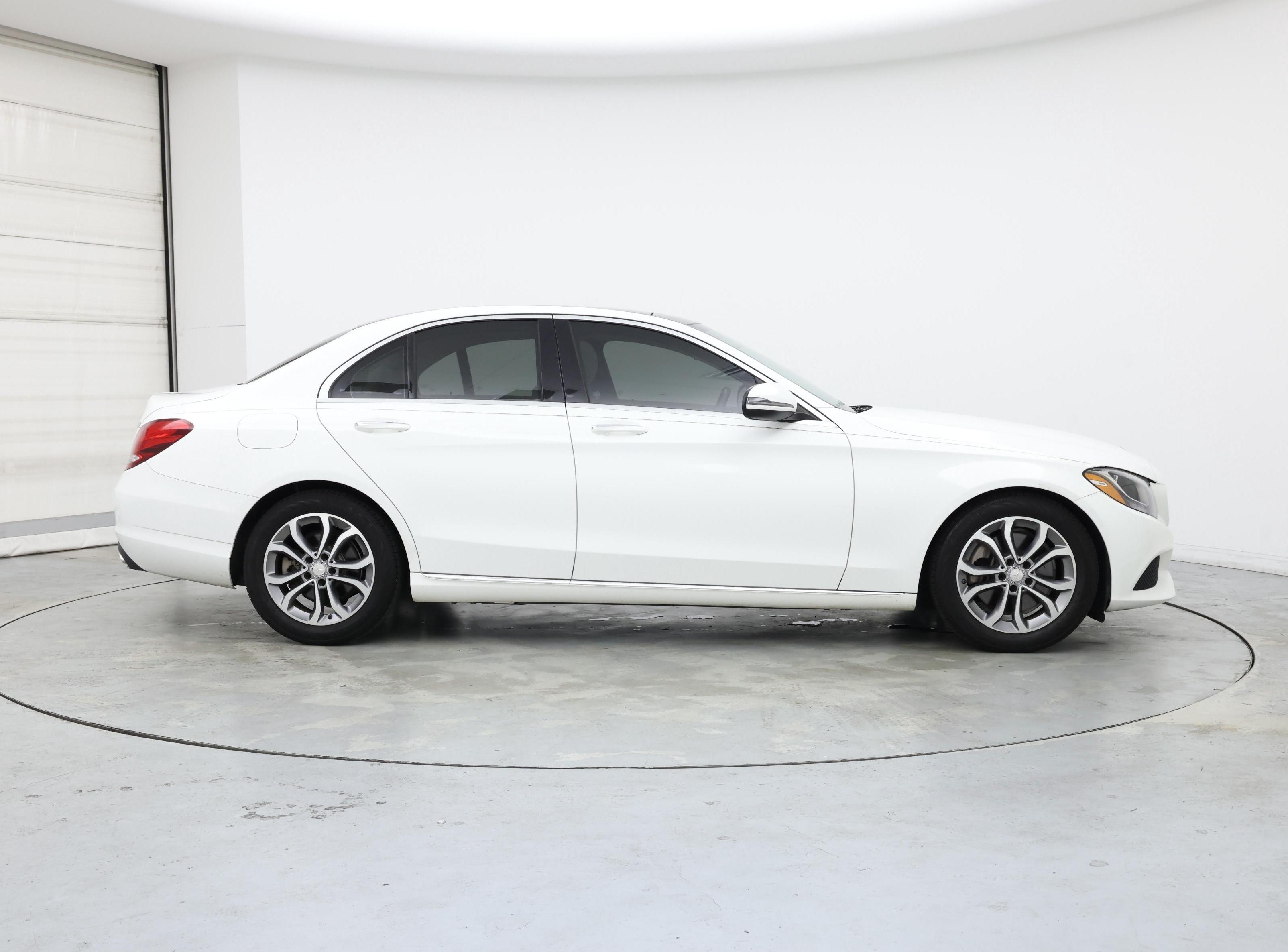 Thumbnail: 2017 Mercedes-Benz C-Class - 7