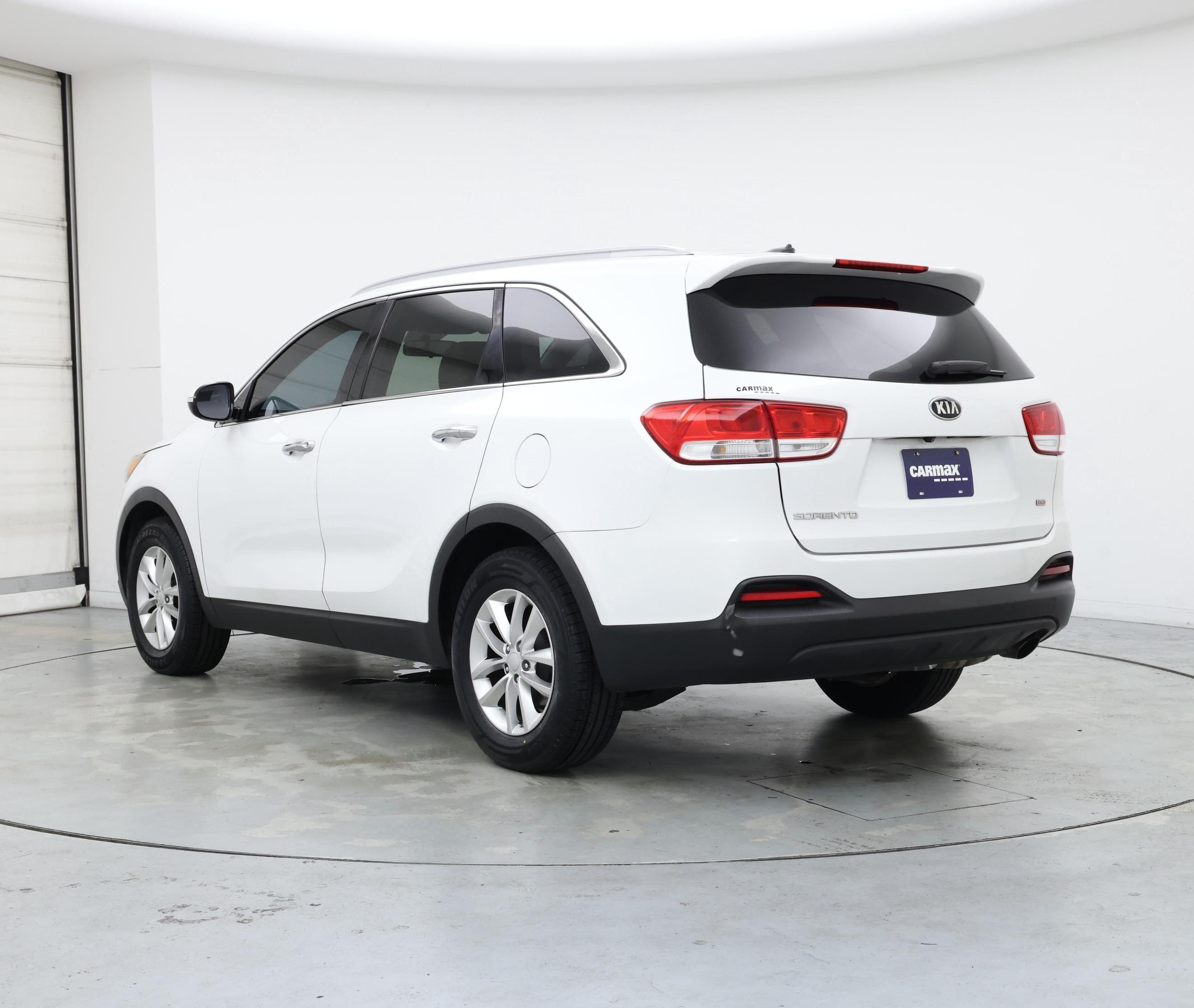 Thumbnail: 2017 Kia Sorento - 2