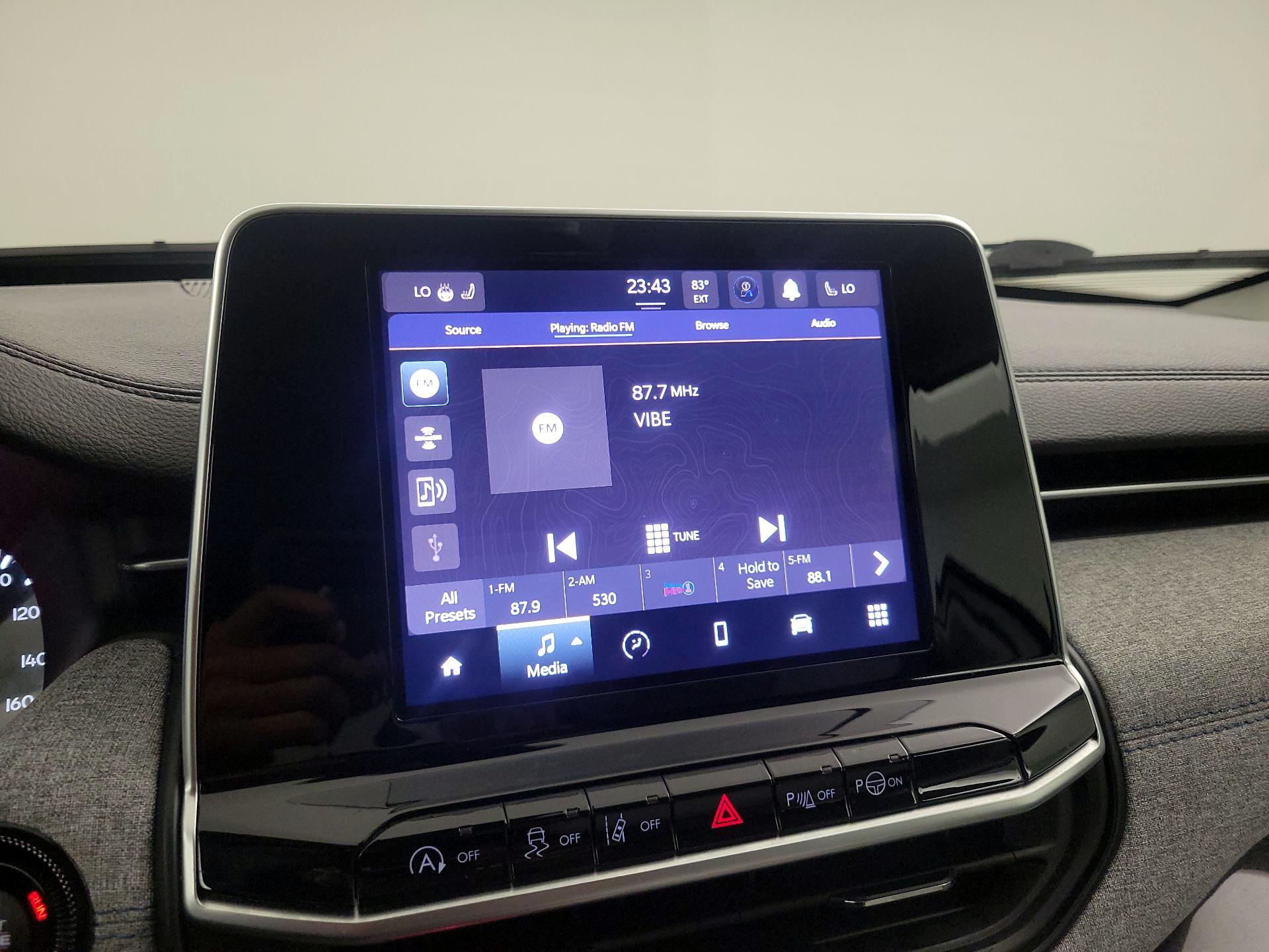 Thumbnail: 2022 Jeep Compass - 13