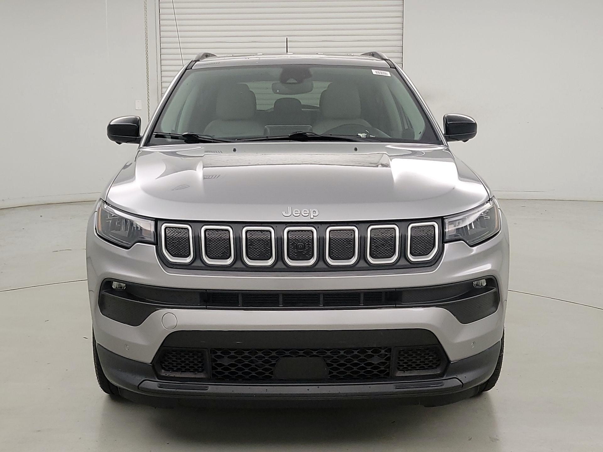 Thumbnail: 2022 Jeep Compass - 2