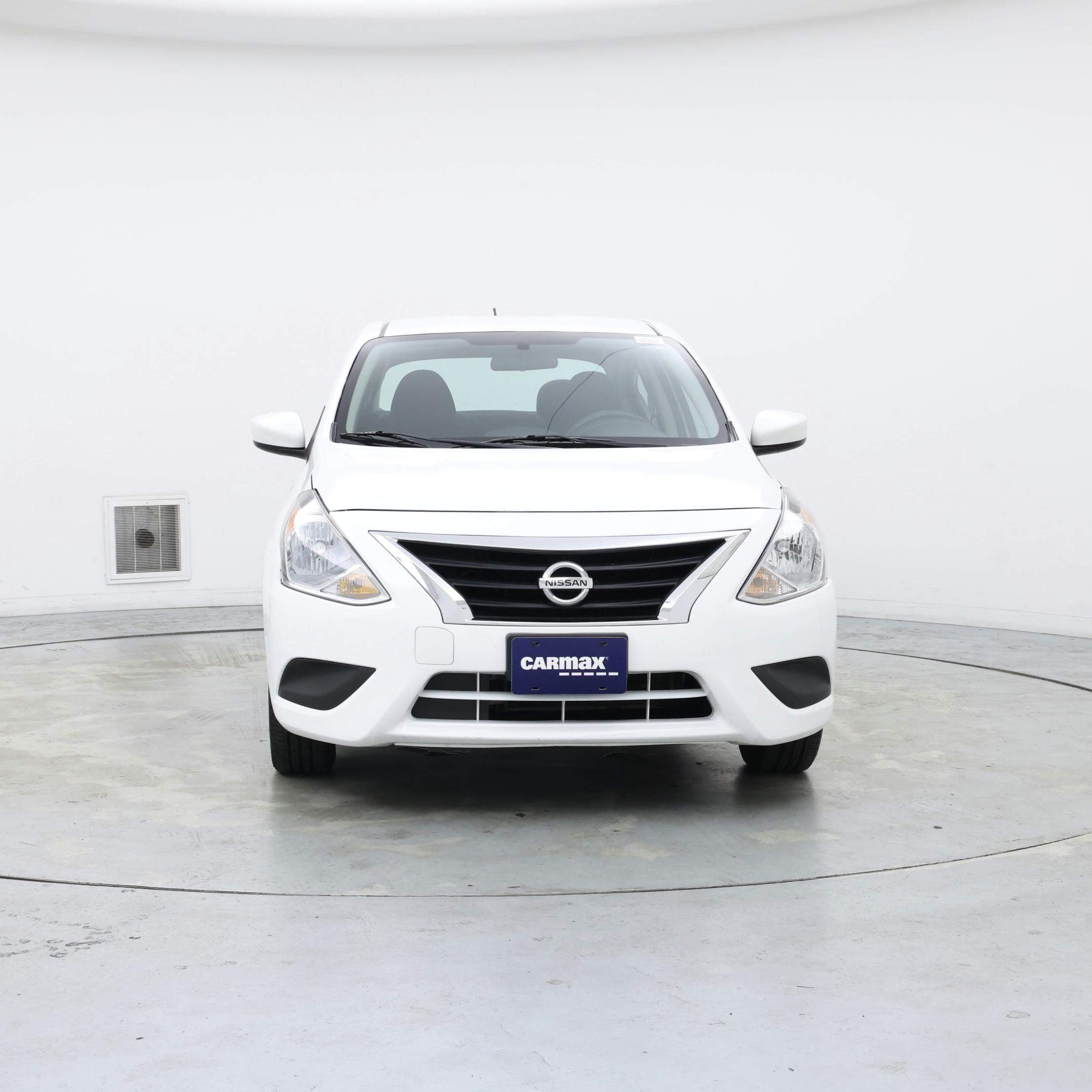Thumbnail: 2018 Nissan Versa - 5