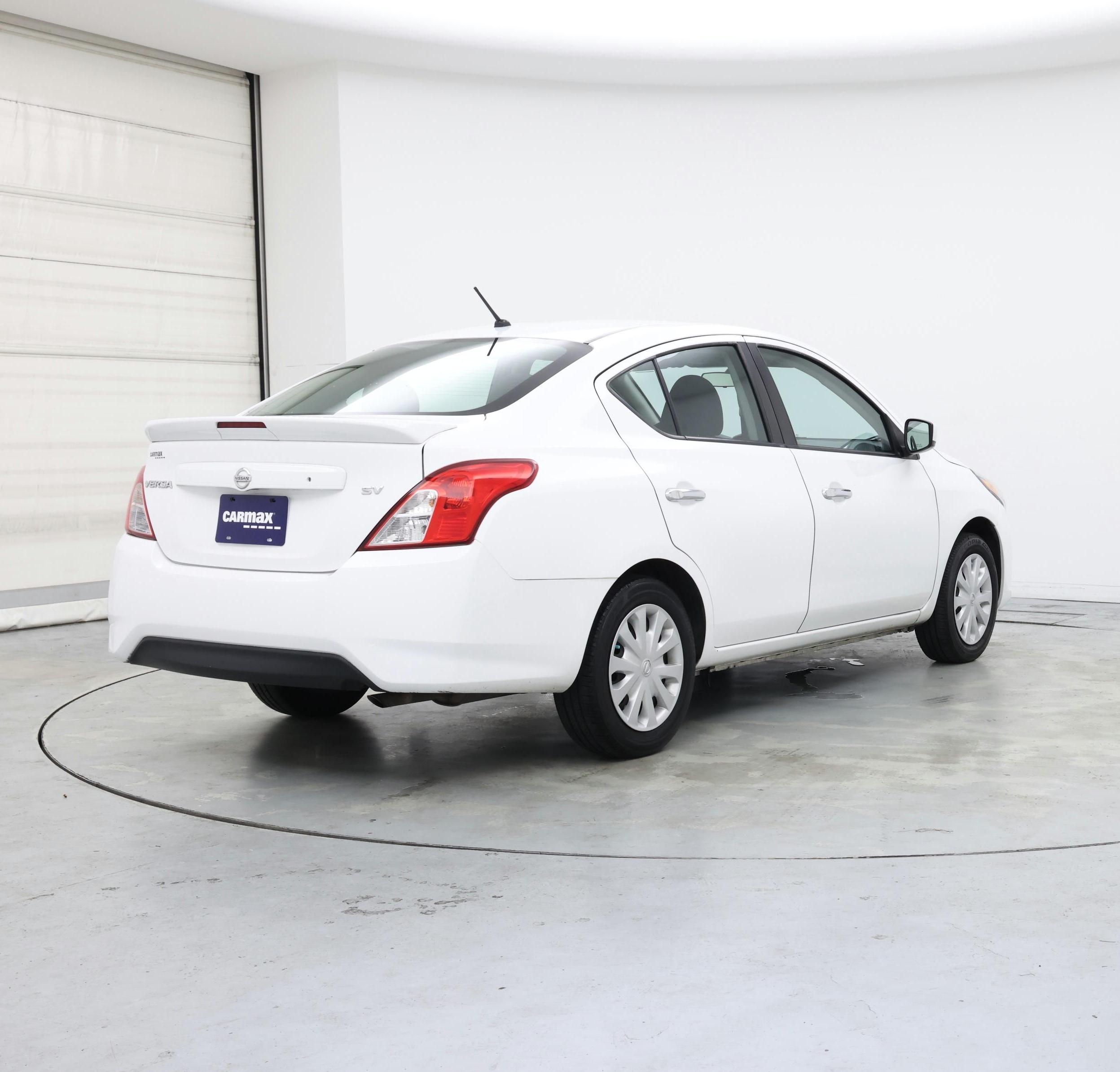 Thumbnail: 2018 Nissan Versa - 8