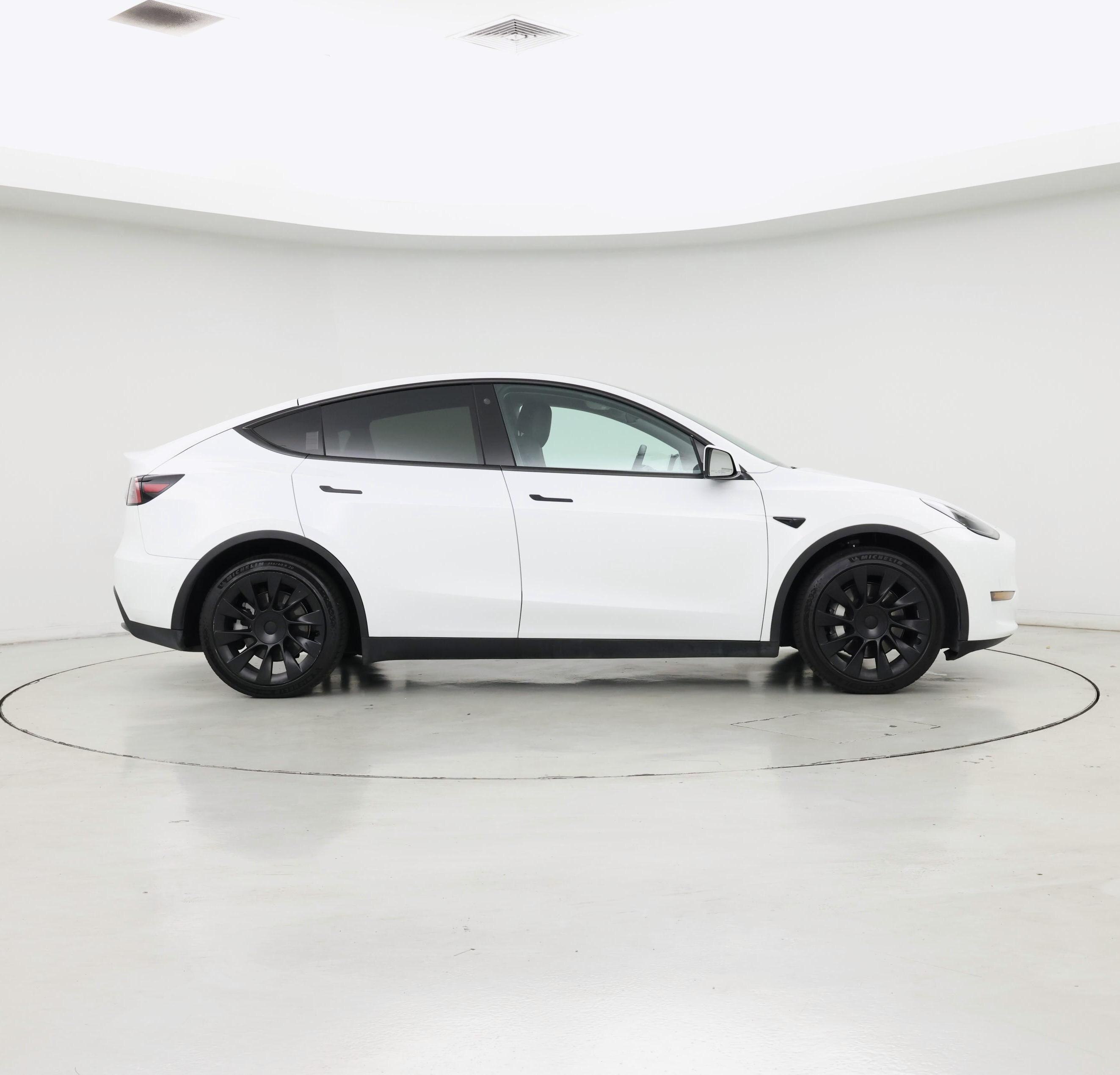 Thumbnail: 2022 Tesla Model Y - 7