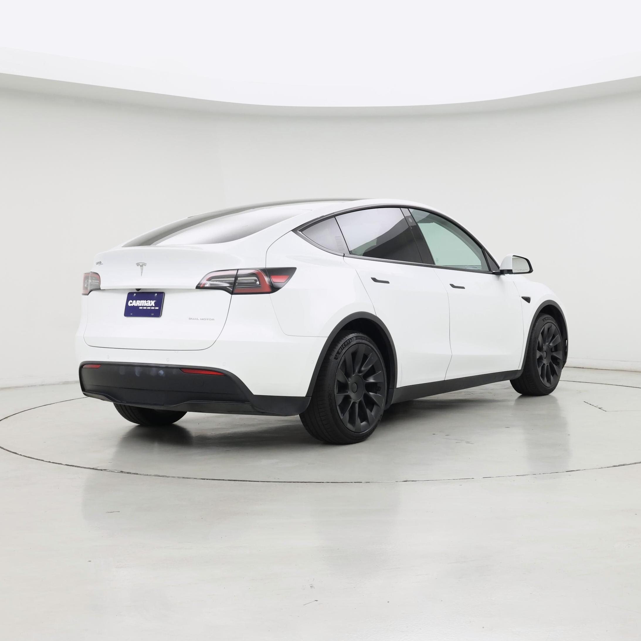 Thumbnail: 2022 Tesla Model Y - 8