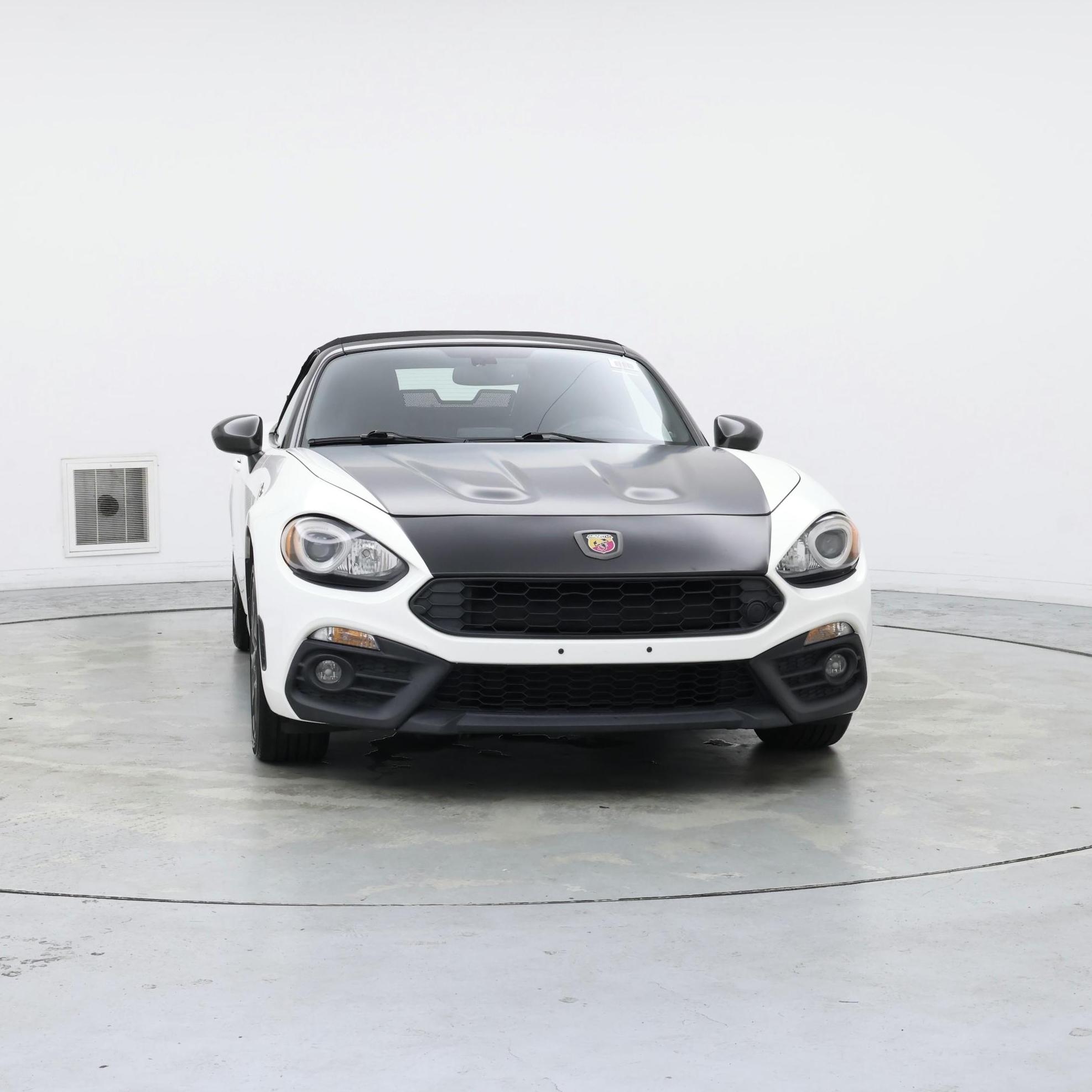 Thumbnail: 2018 Fiat 124 Spider - 5