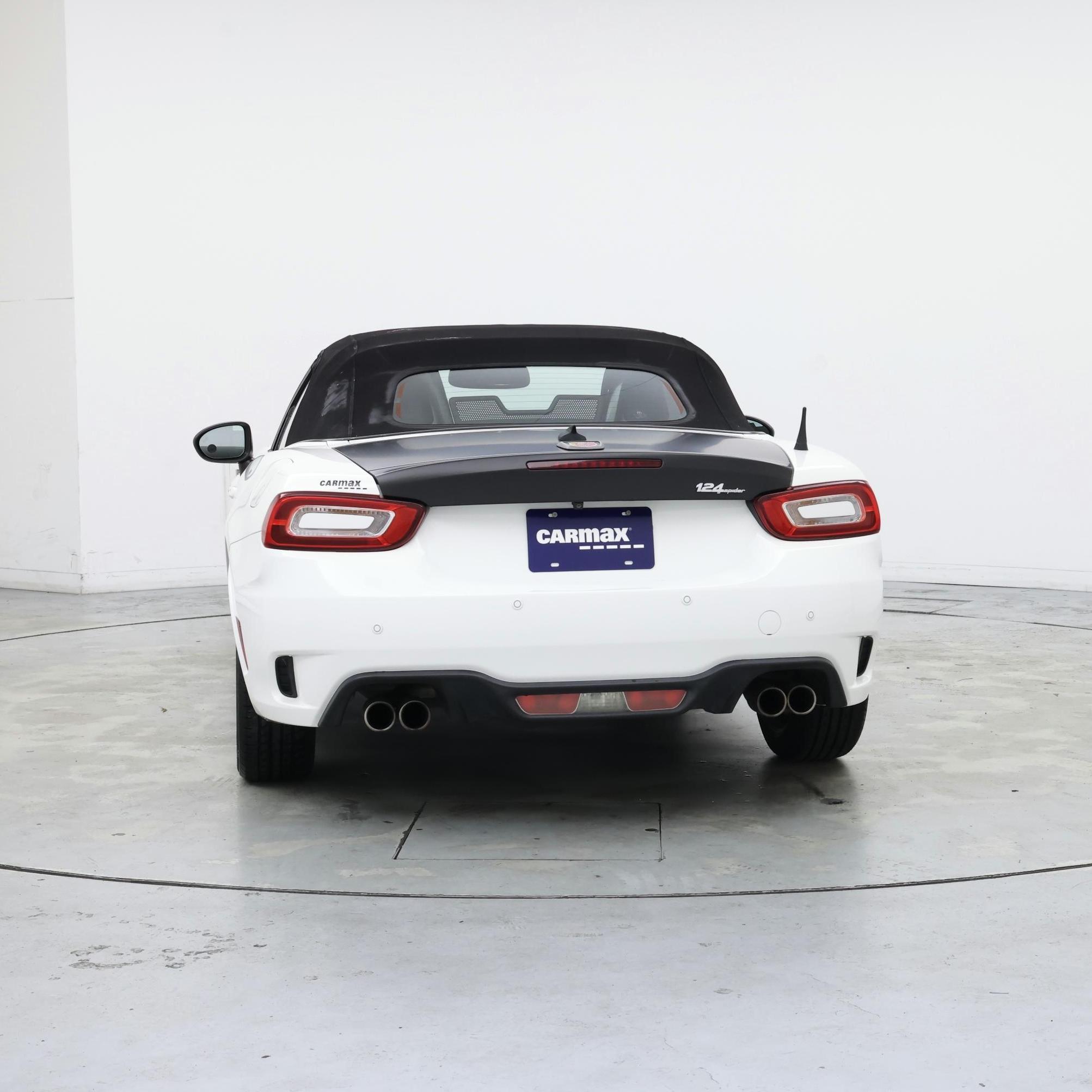 Thumbnail: 2018 Fiat 124 Spider - 6