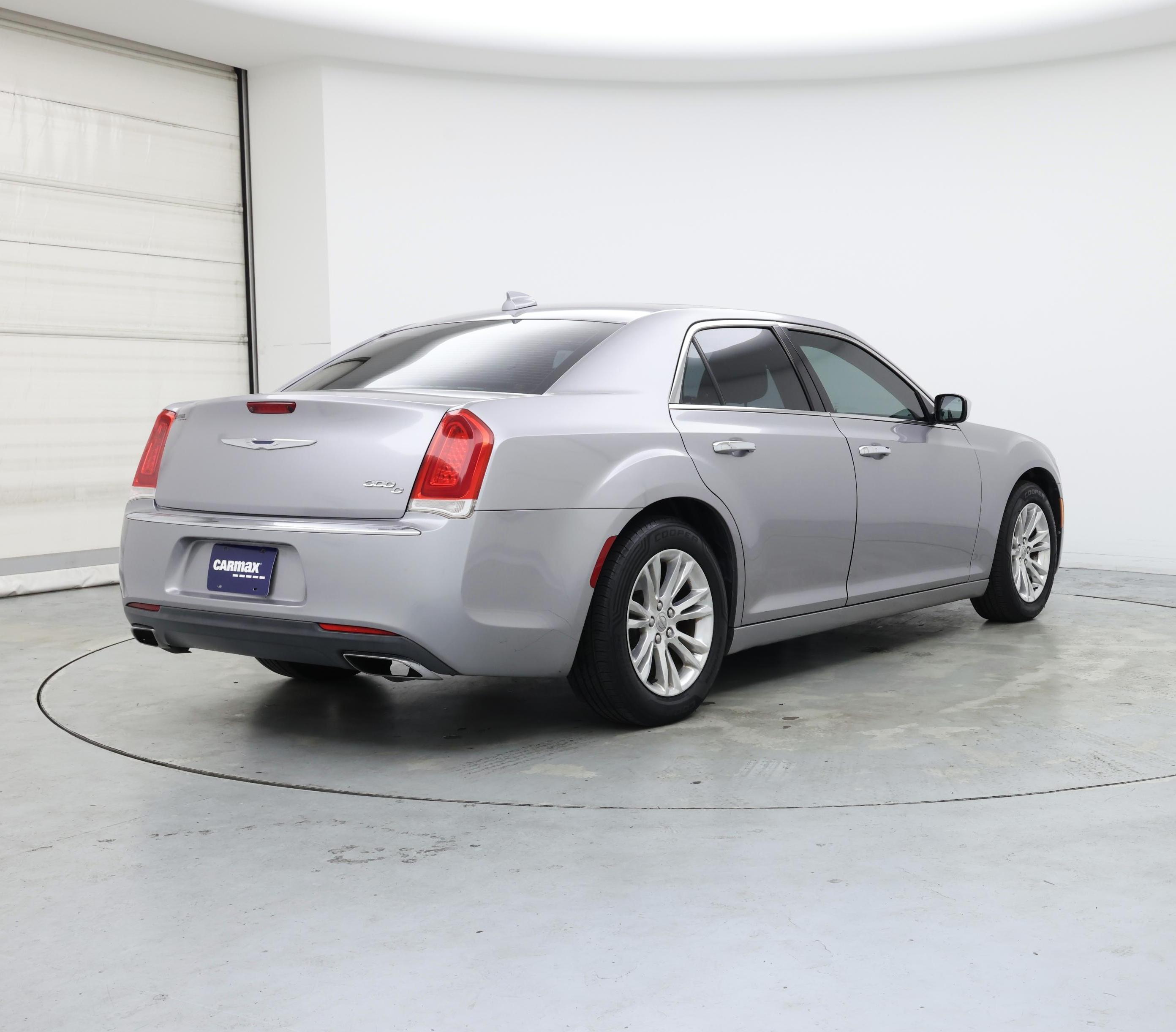 Thumbnail: 2016 Chrysler 300 - 8