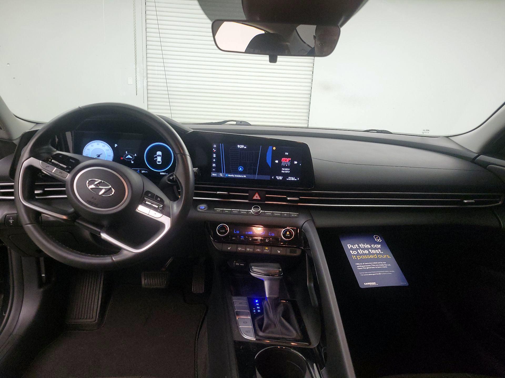 Thumbnail: 2023 Hyundai Elantra - 9
