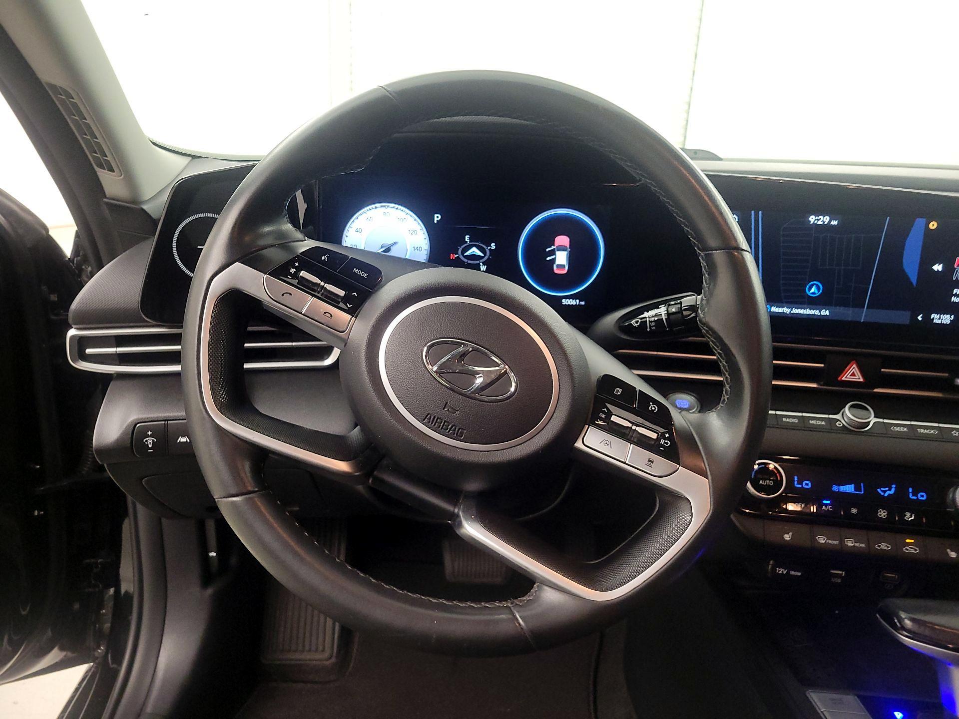 Thumbnail: 2023 Hyundai Elantra - 10
