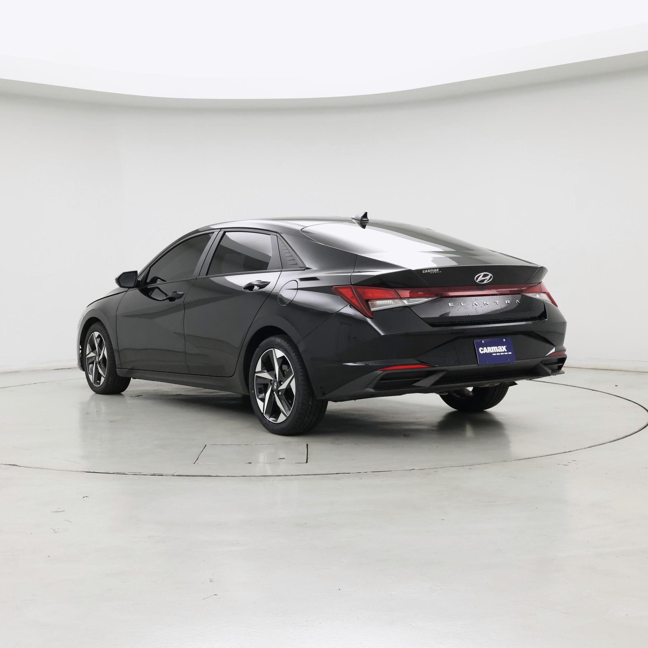 Thumbnail: 2023 Hyundai Elantra - 2