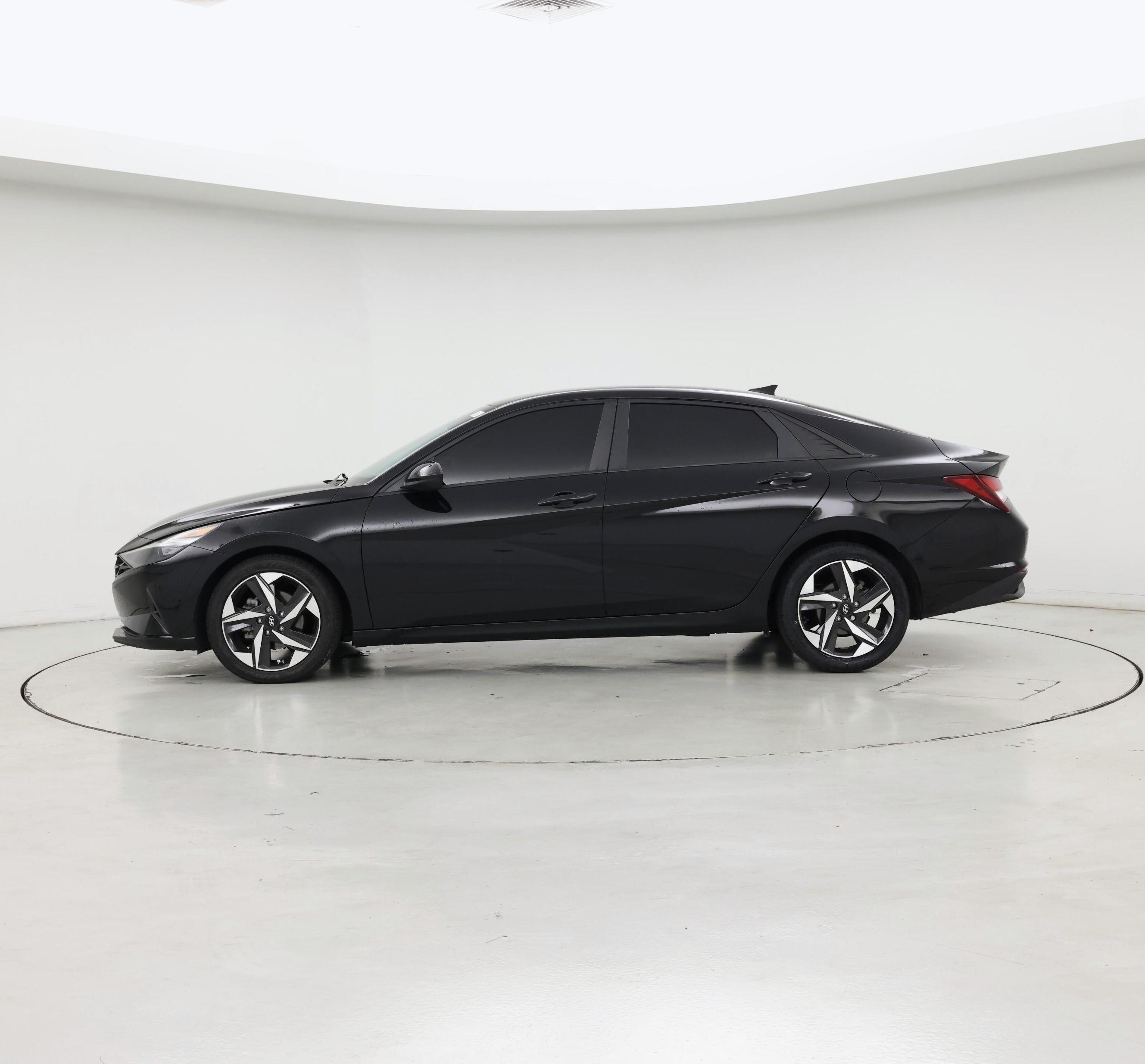 Thumbnail: 2023 Hyundai Elantra - 3