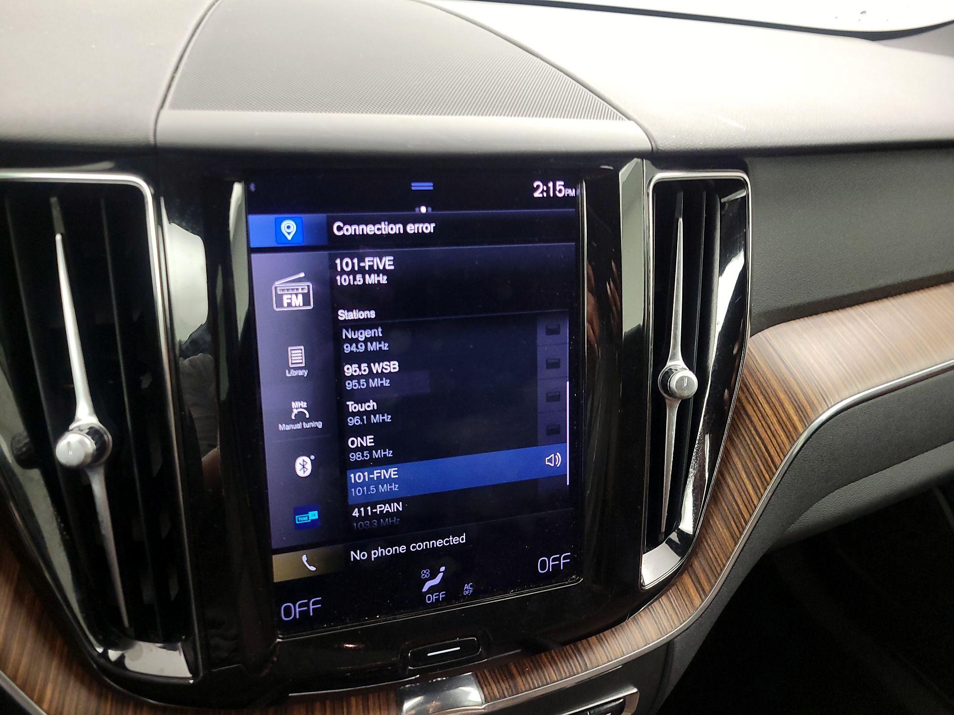 Thumbnail: 2021 Volvo XC60 - 15