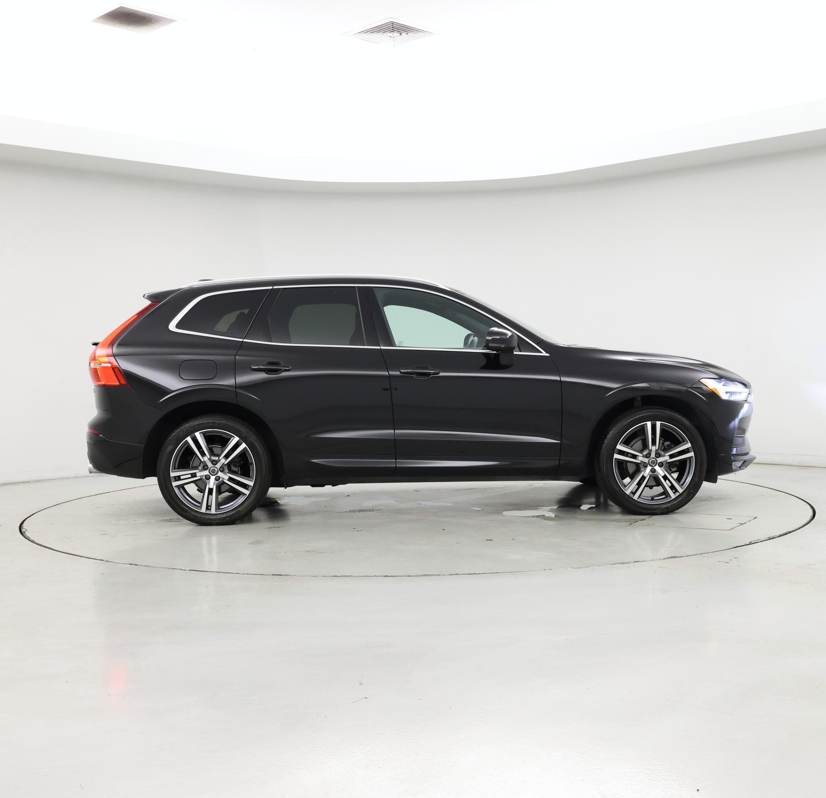 Thumbnail: 2021 Volvo XC60 - 7
