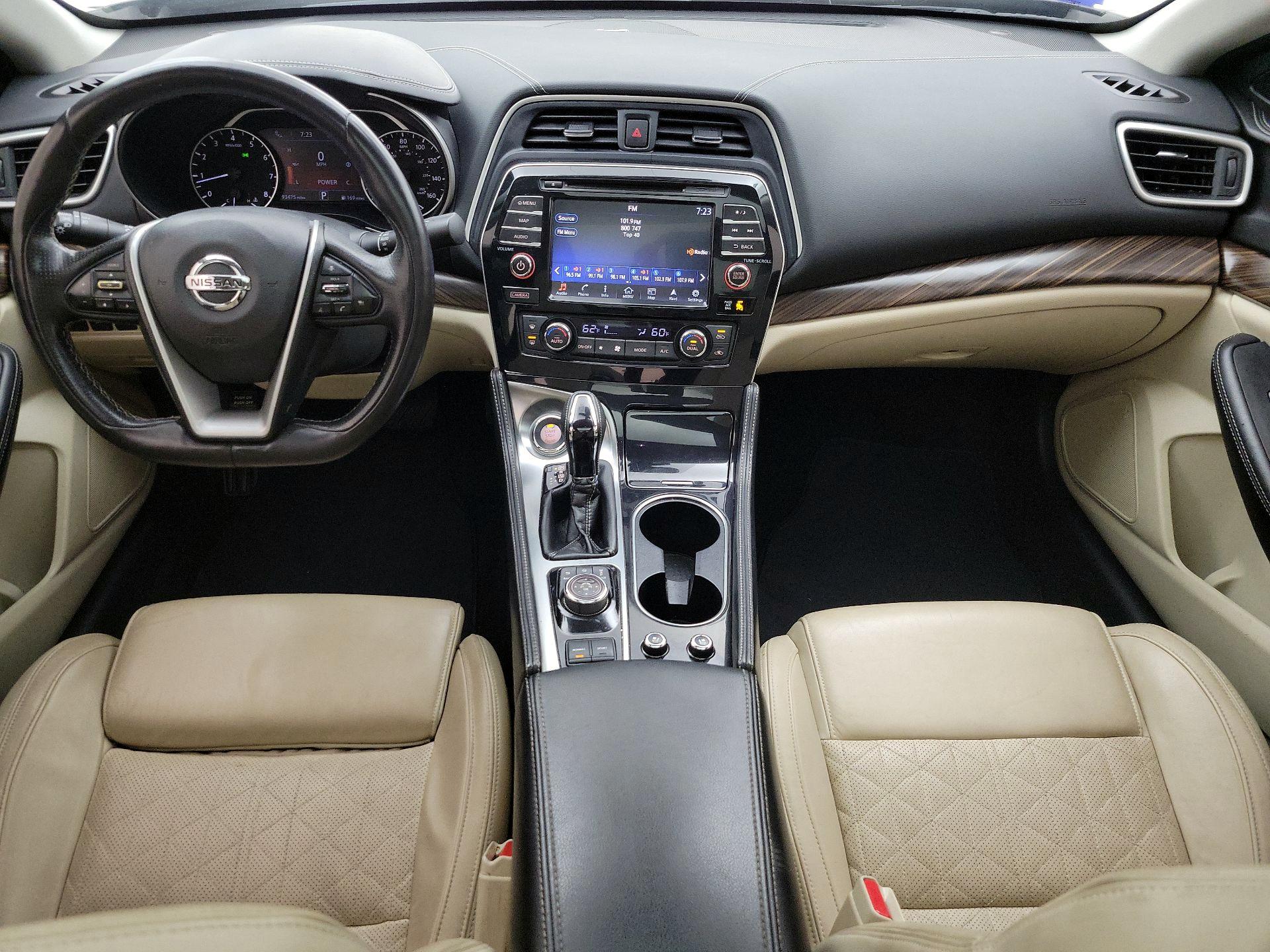 Thumbnail: 2016 Nissan Maxima - 9