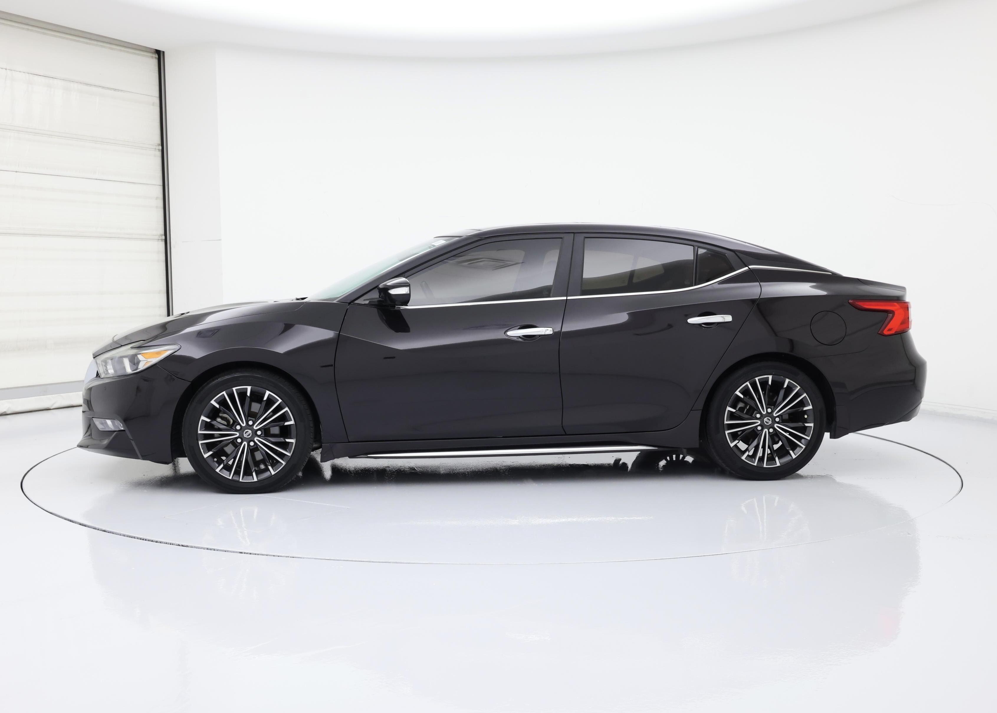 Thumbnail: 2016 Nissan Maxima - 3
