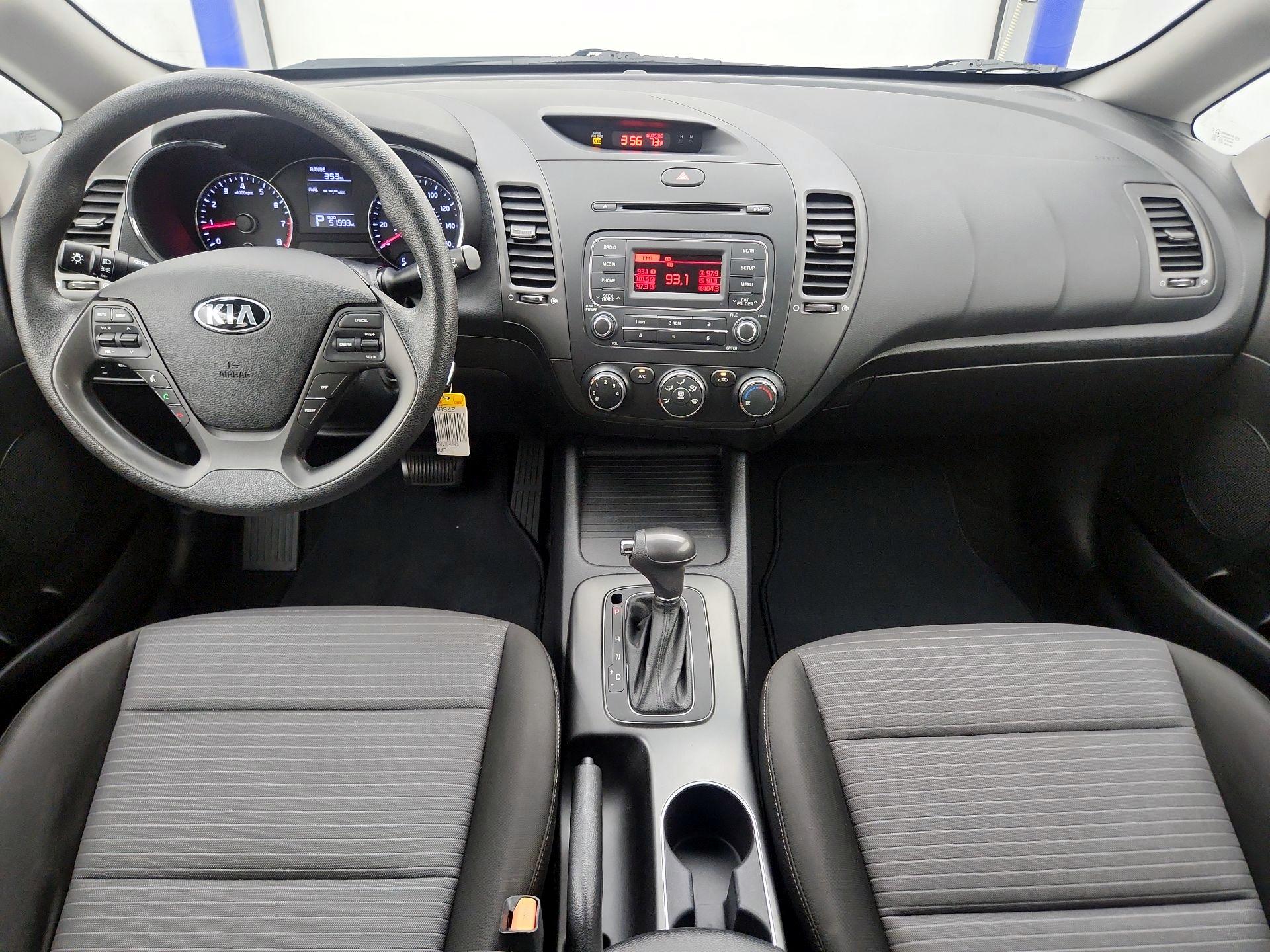 Thumbnail: 2015 Kia Forte - 9