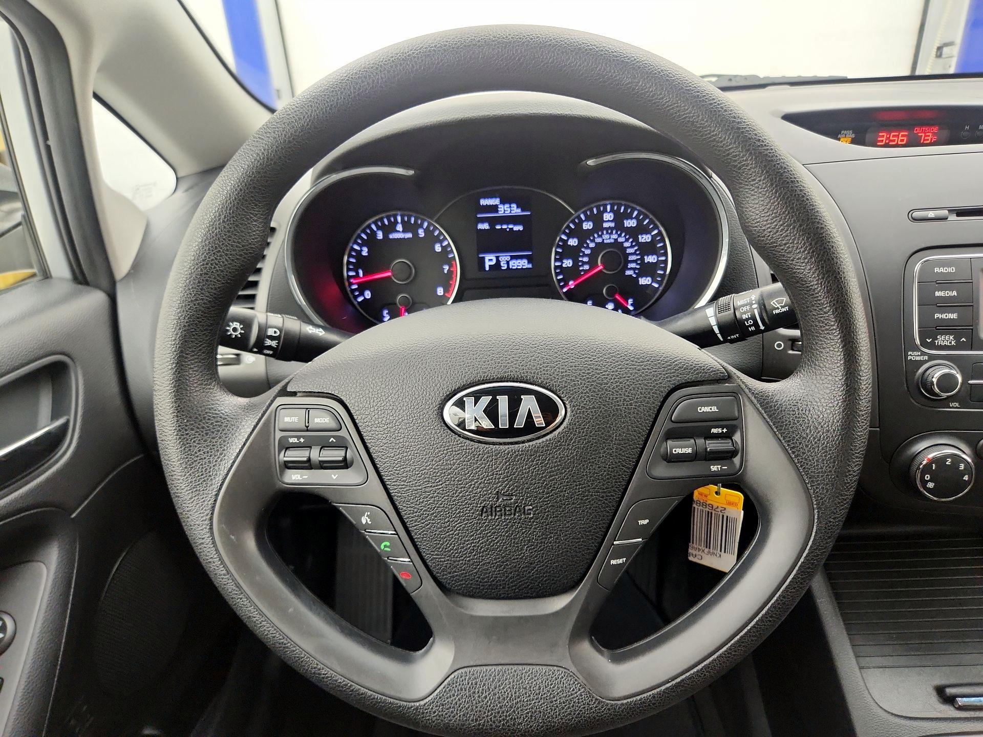 Thumbnail: 2015 Kia Forte - 10