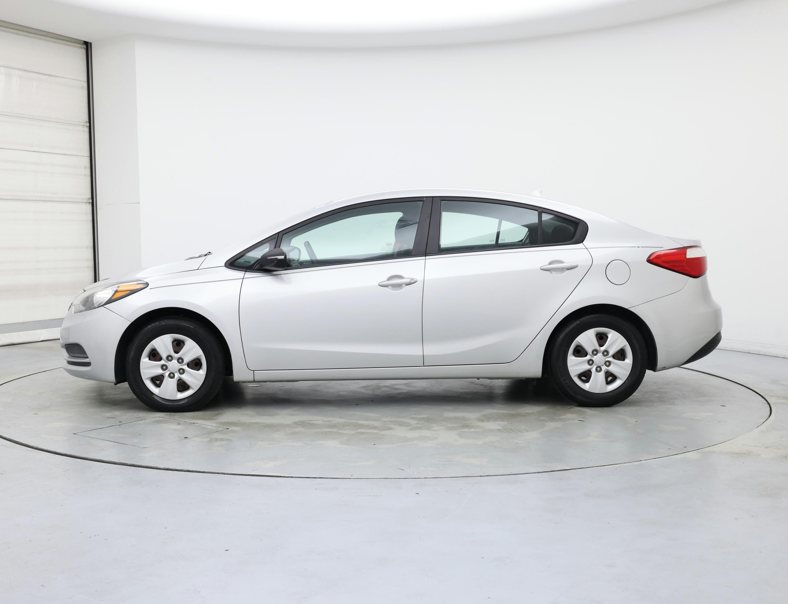 Thumbnail: 2015 Kia Forte - 3