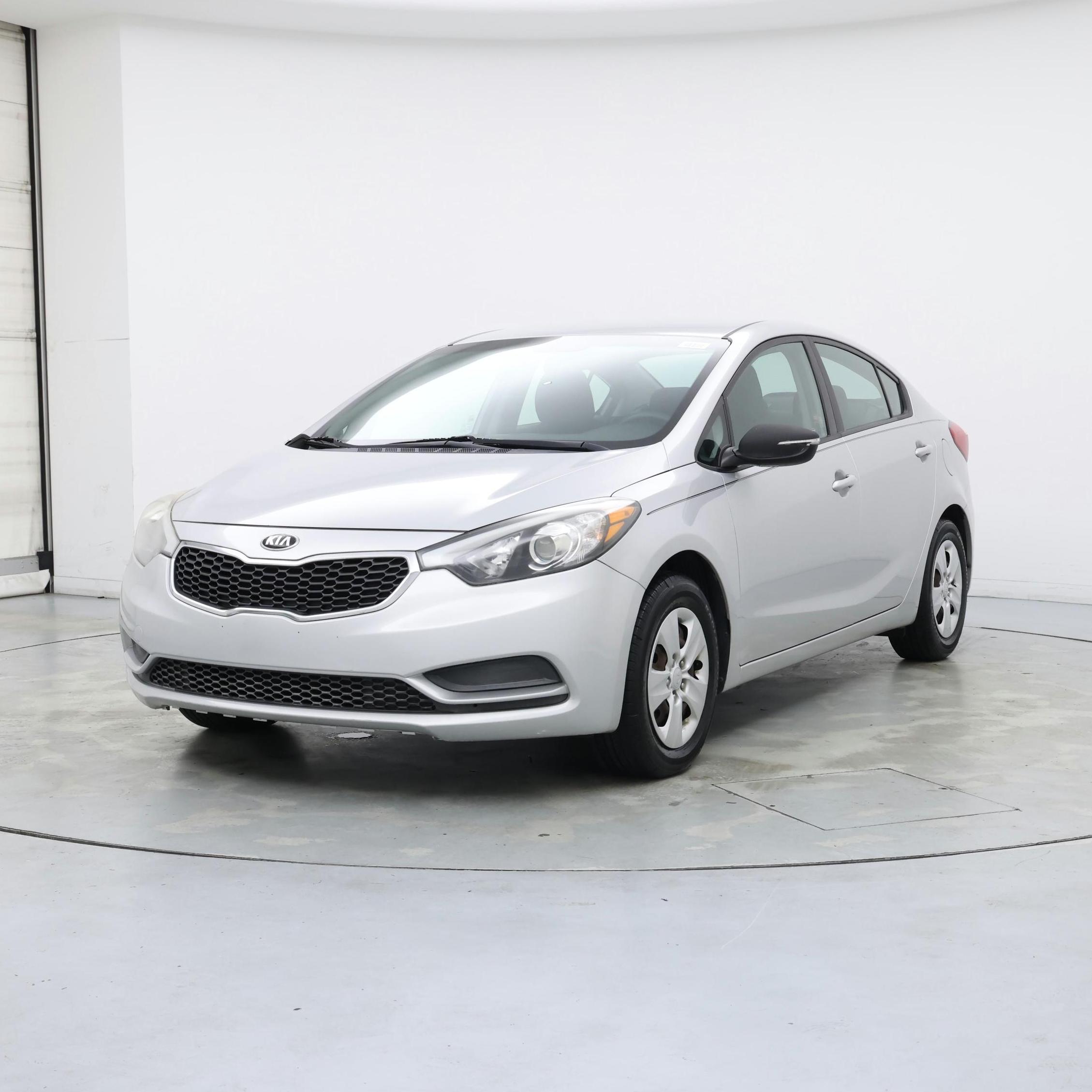 Thumbnail: 2015 Kia Forte - 4