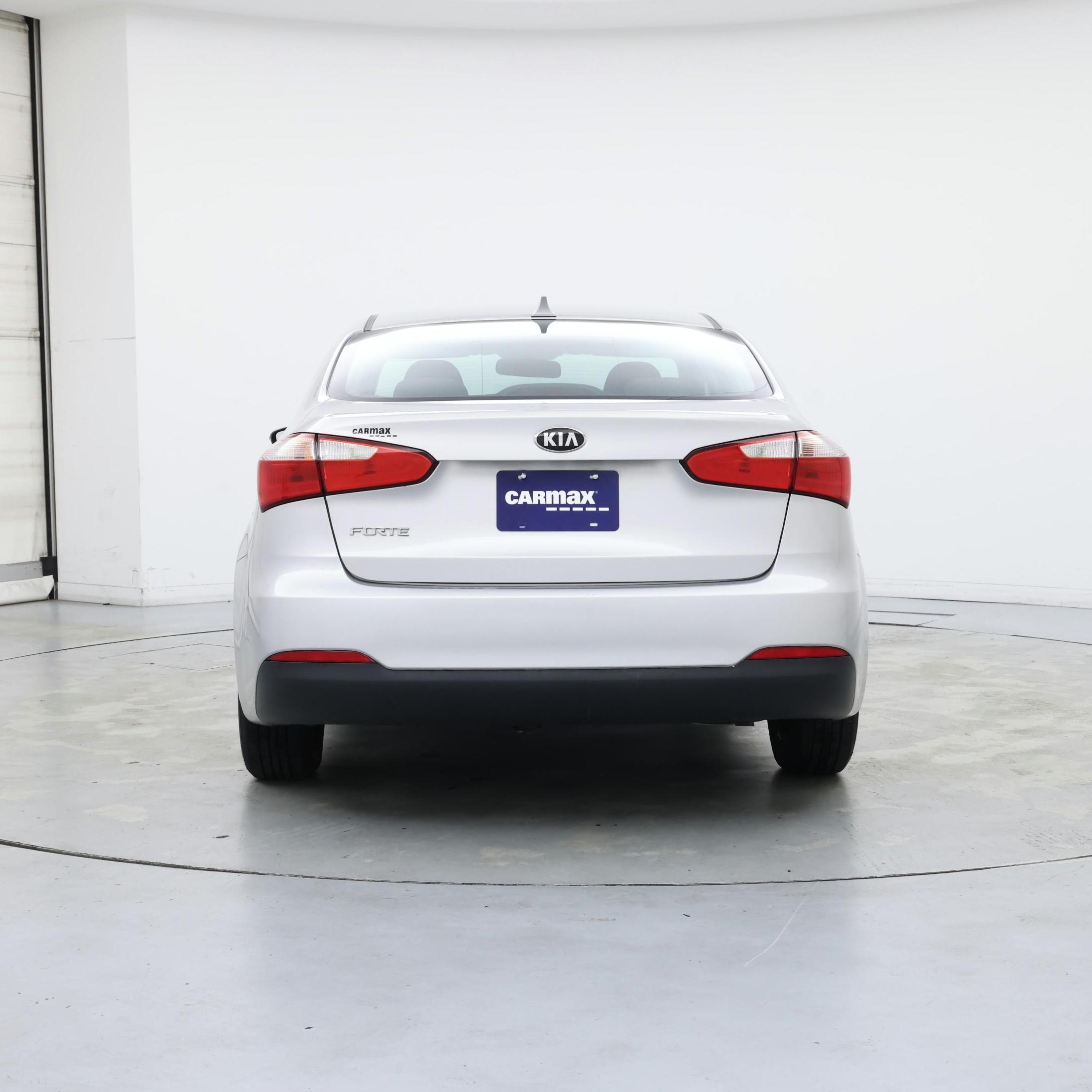 Thumbnail: 2015 Kia Forte - 6