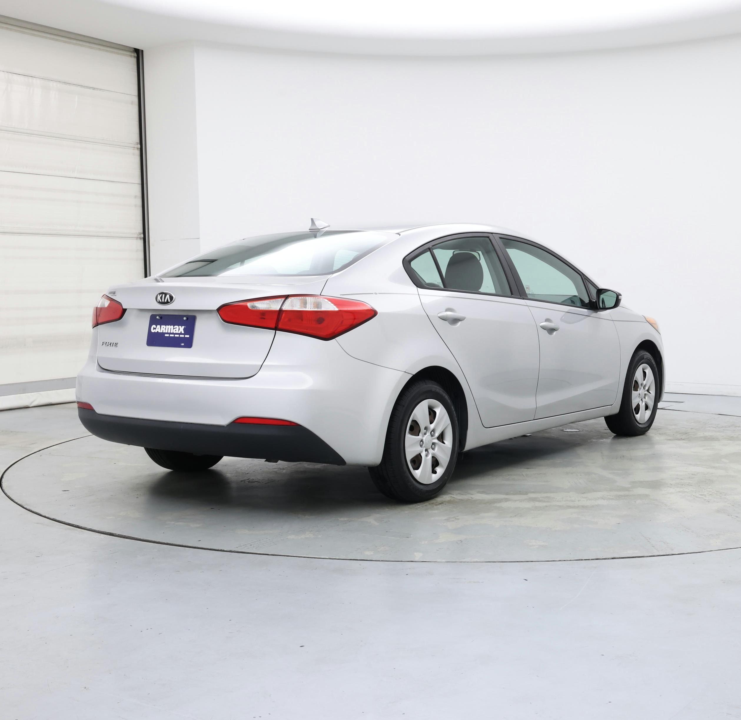 Thumbnail: 2015 Kia Forte - 8