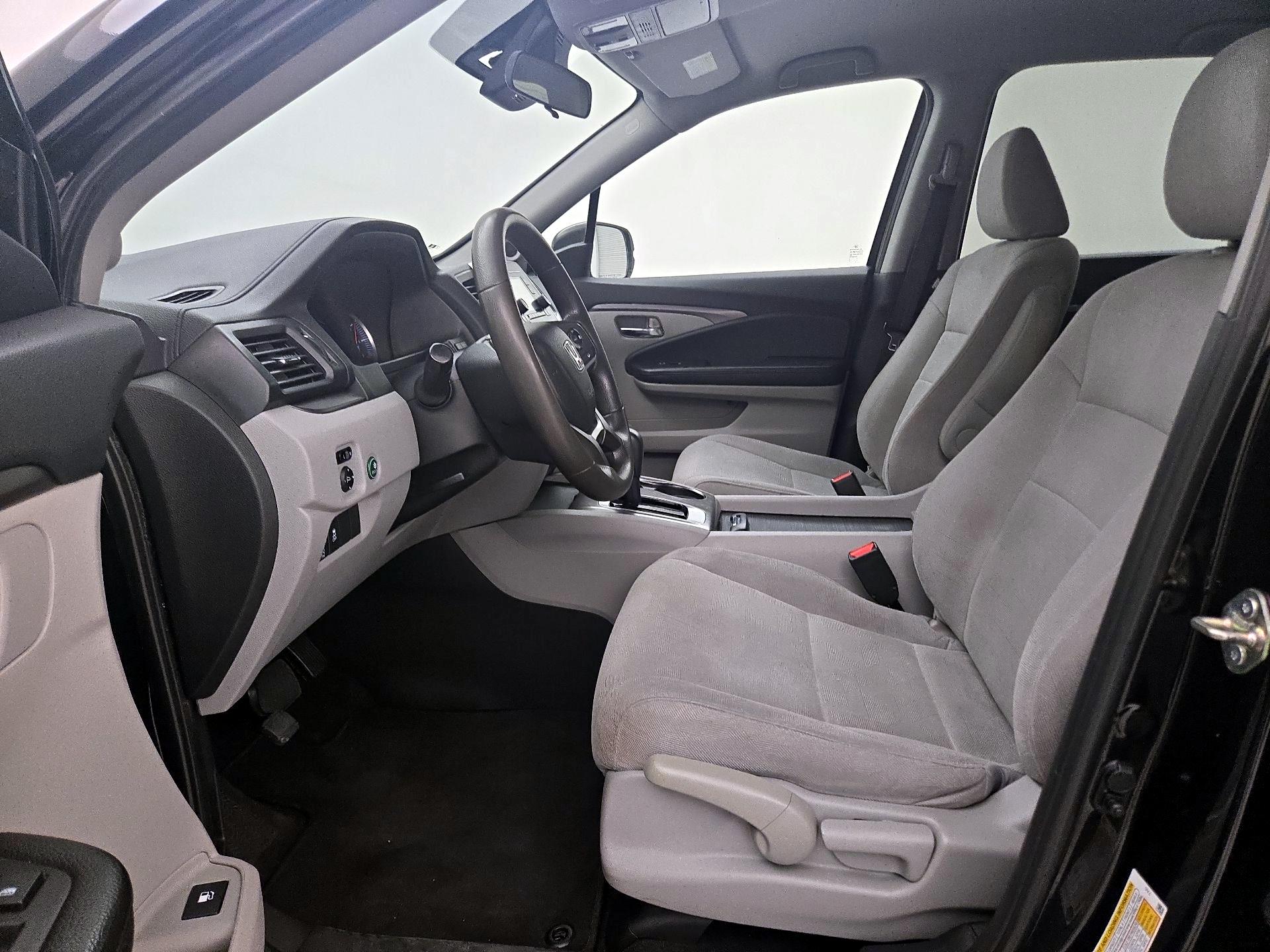 Thumbnail: 2020 Honda Pilot - 11