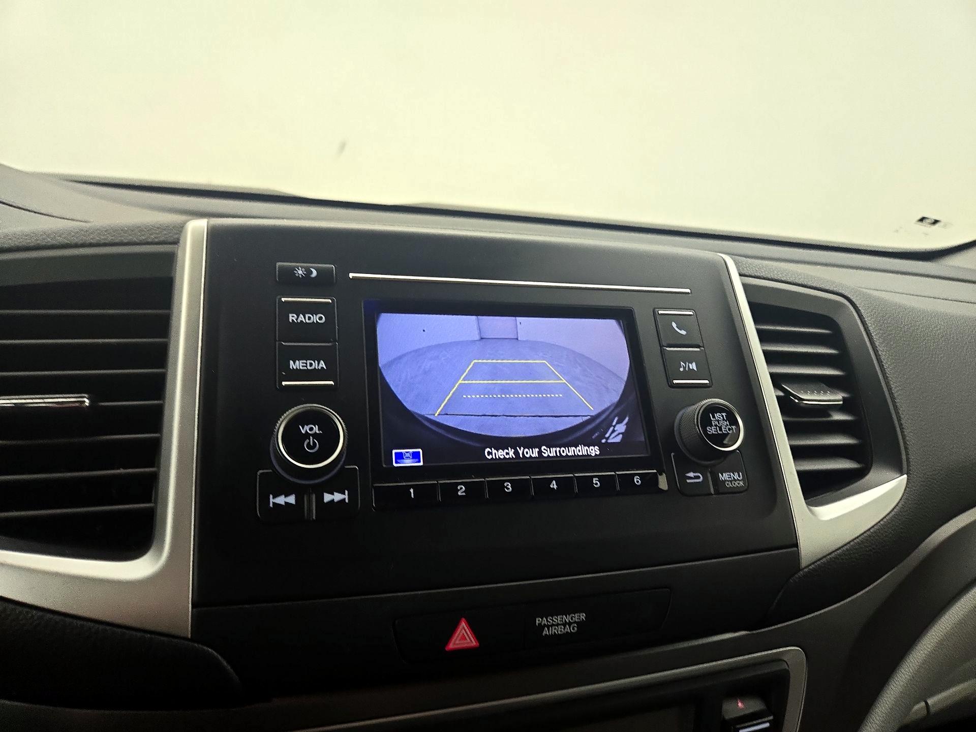 Thumbnail: 2020 Honda Pilot - 14