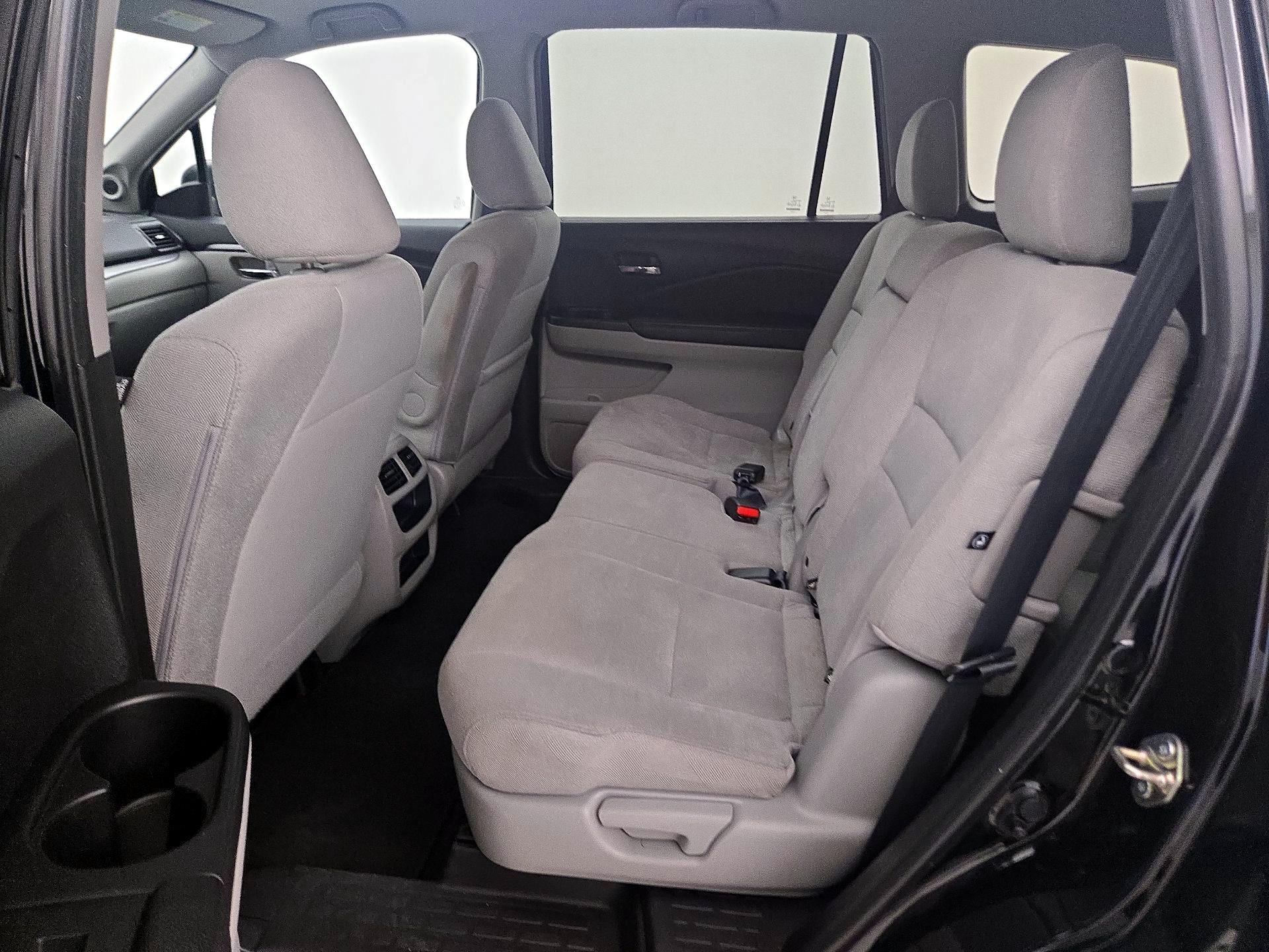 Thumbnail: 2020 Honda Pilot - 19