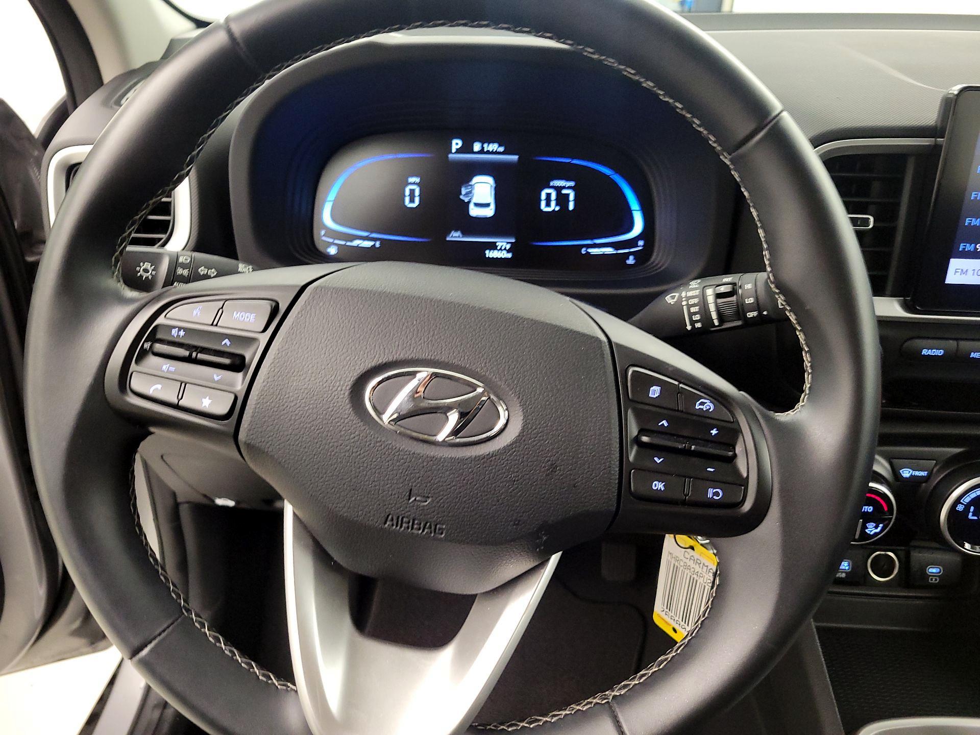 Thumbnail: 2023 Hyundai Venue - 10