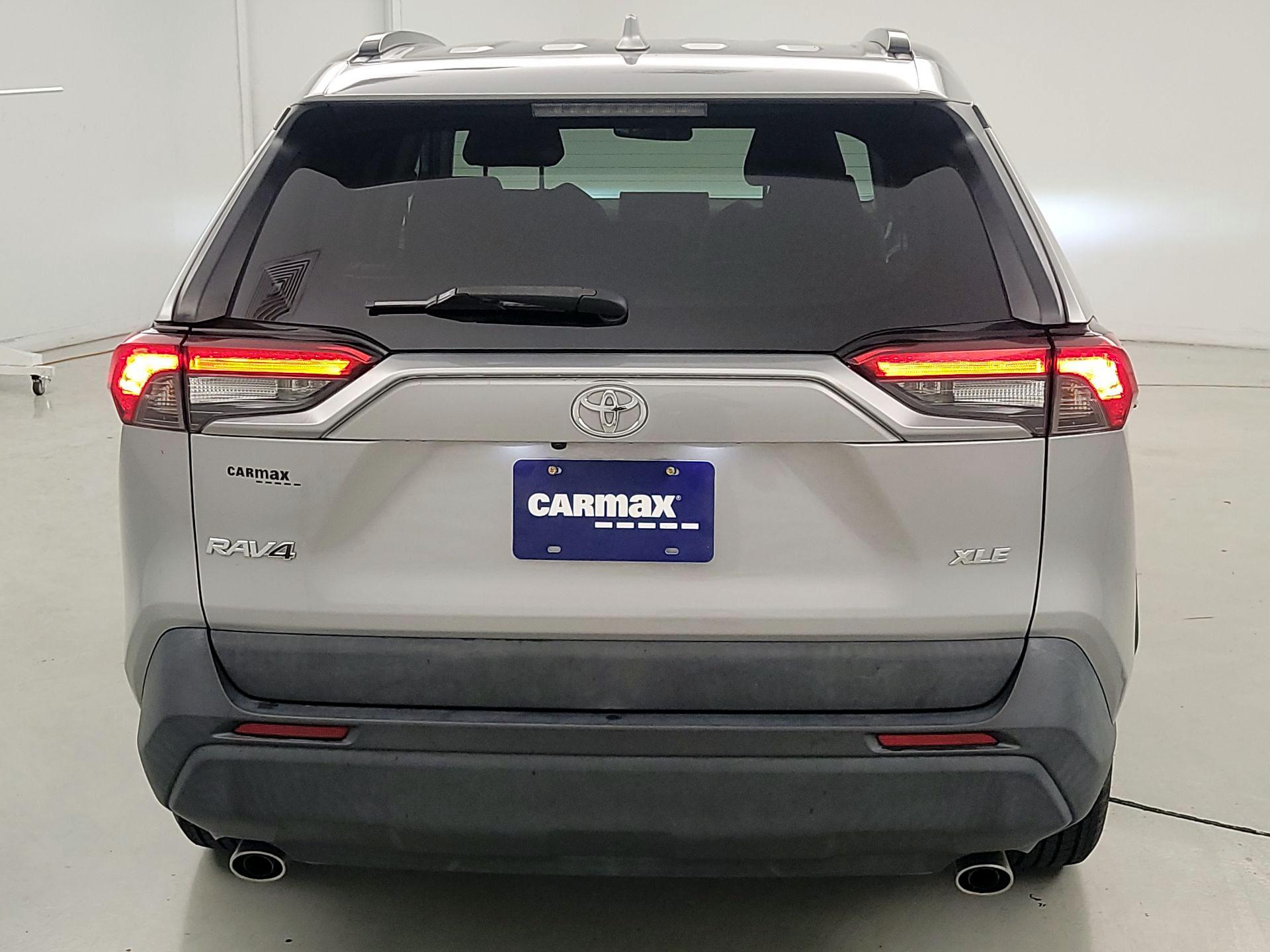 Thumbnail: 2020 Toyota RAV4 - 6