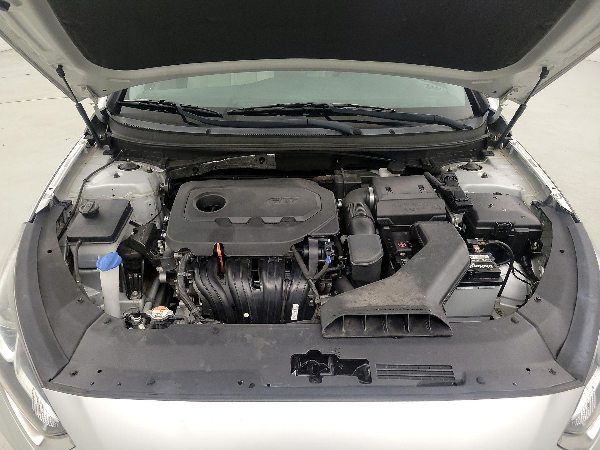 Thumbnail: 2019 Hyundai Sonata - 19