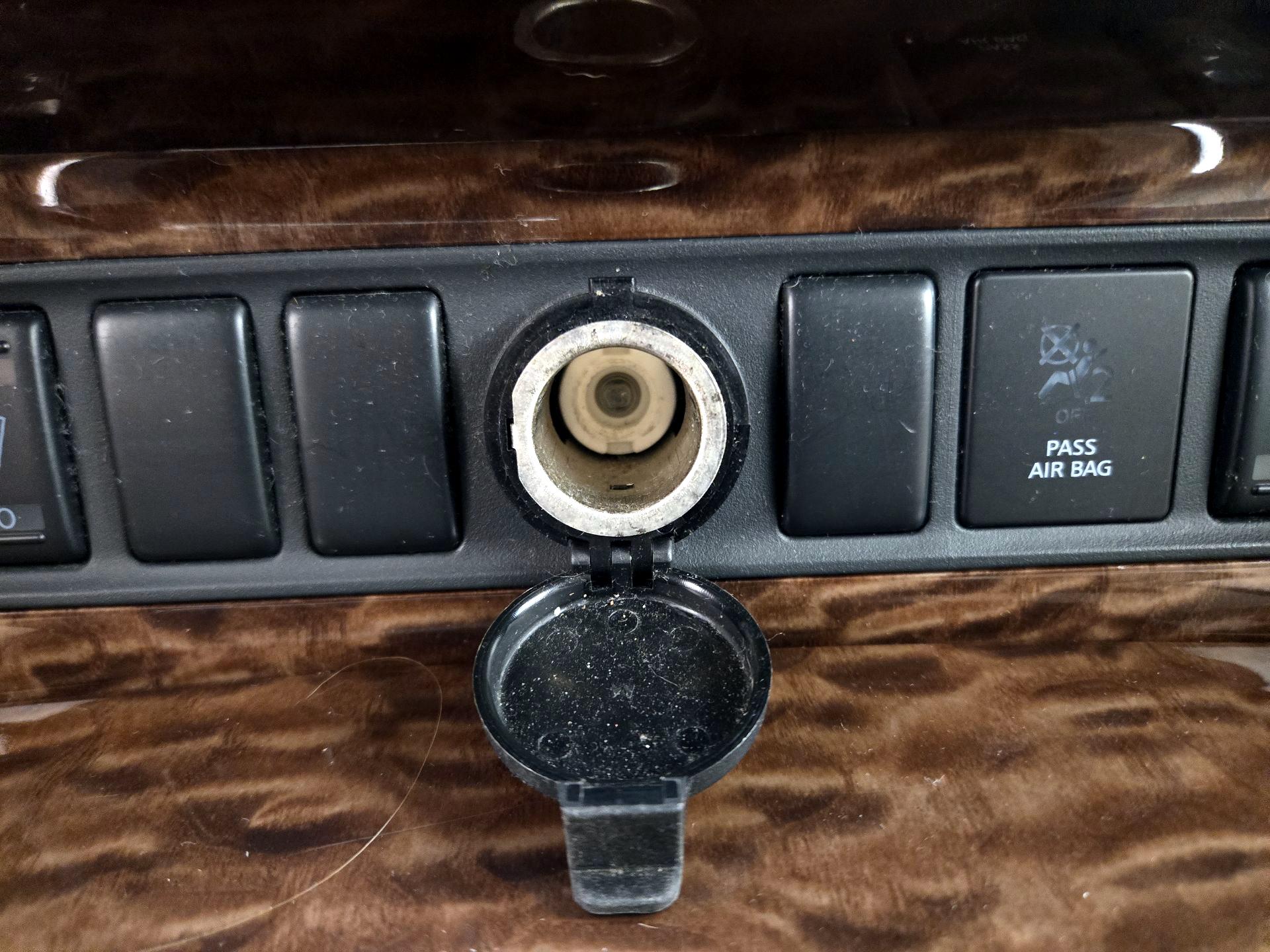 Thumbnail: 2017 Nissan Armada - 19