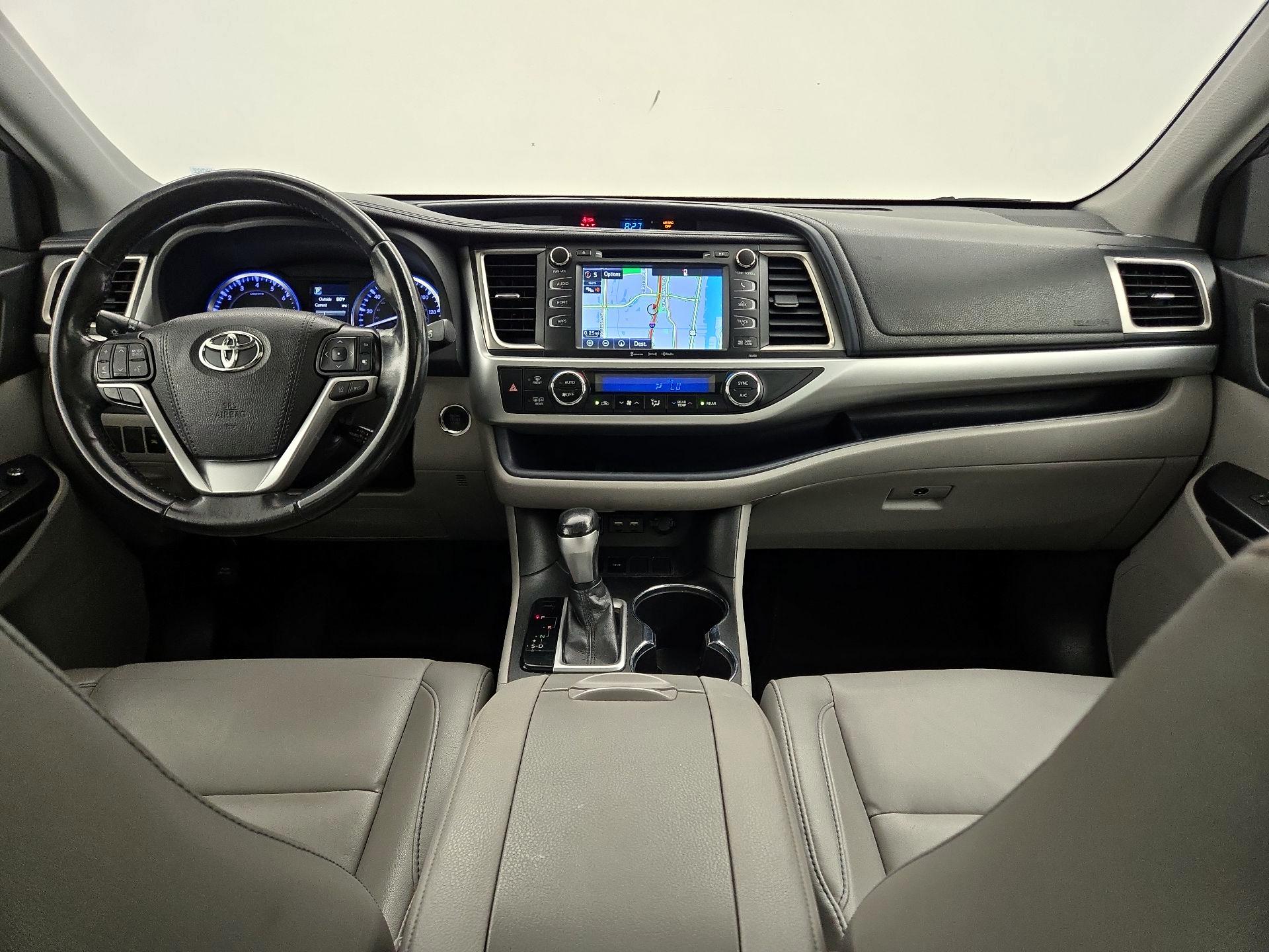 Thumbnail: 2019 Toyota Highlander - 9