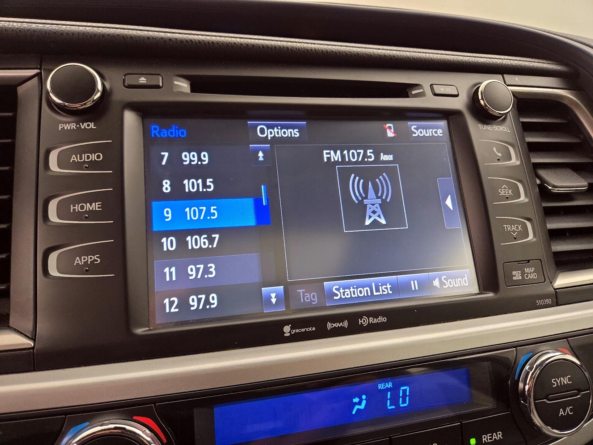 Thumbnail: 2019 Toyota Highlander - 16
