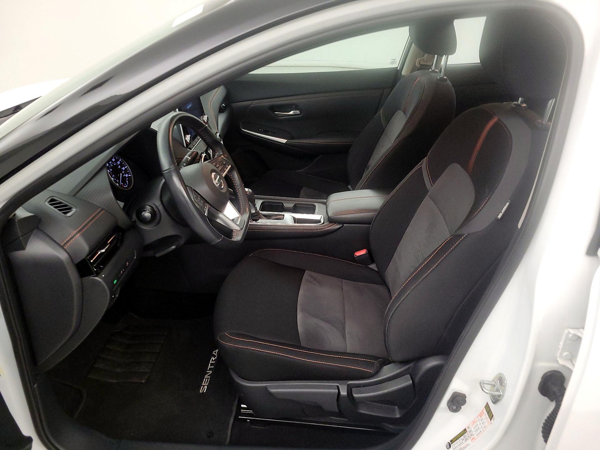 Thumbnail: 2022 Nissan Sentra - 9