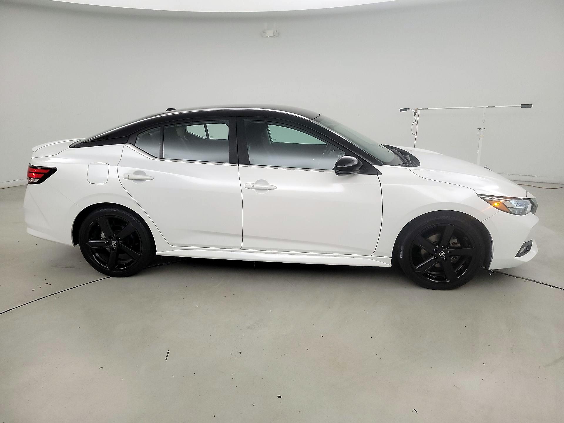 Thumbnail: 2022 Nissan Sentra - 4