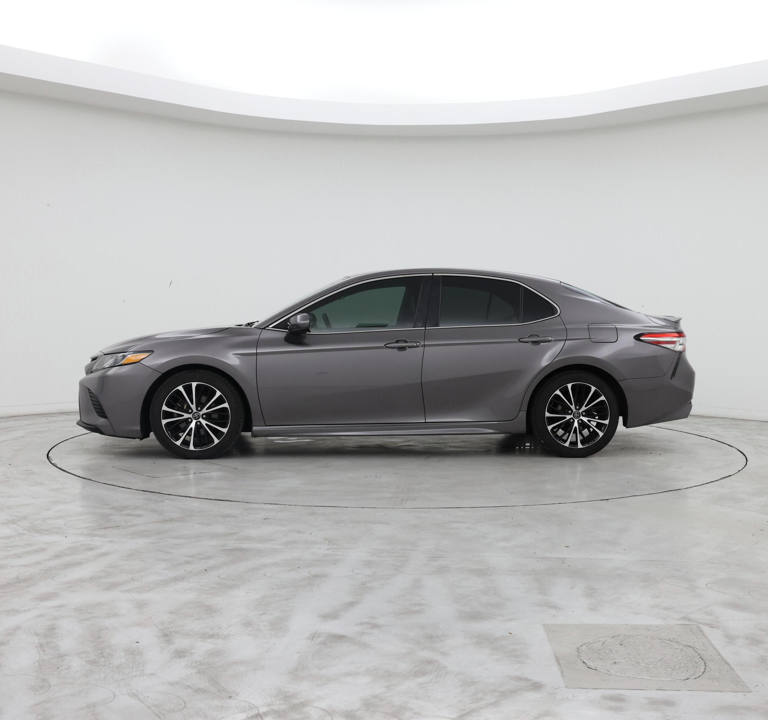 Thumbnail: 2018 Toyota Camry - 3