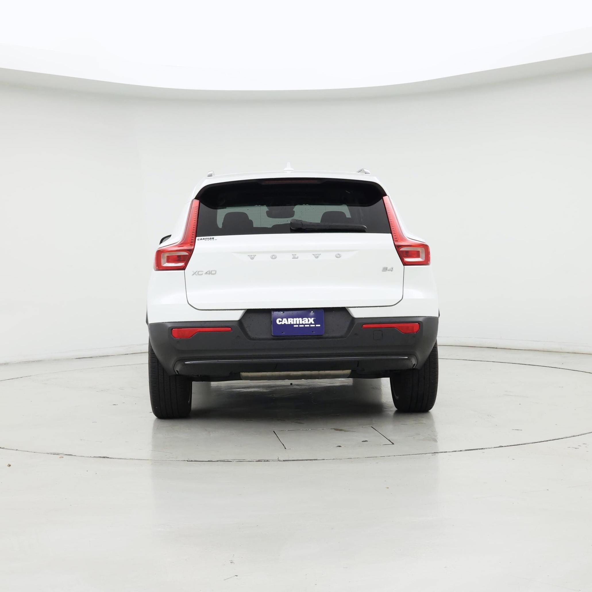 Thumbnail: 2023 Volvo XC40 - 6