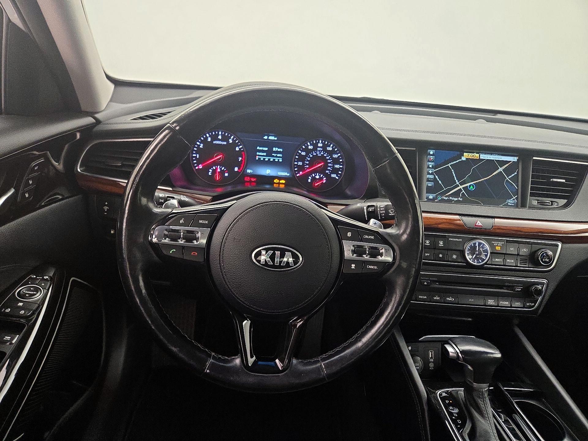 Thumbnail: 2017 Kia Cadenza - 10
