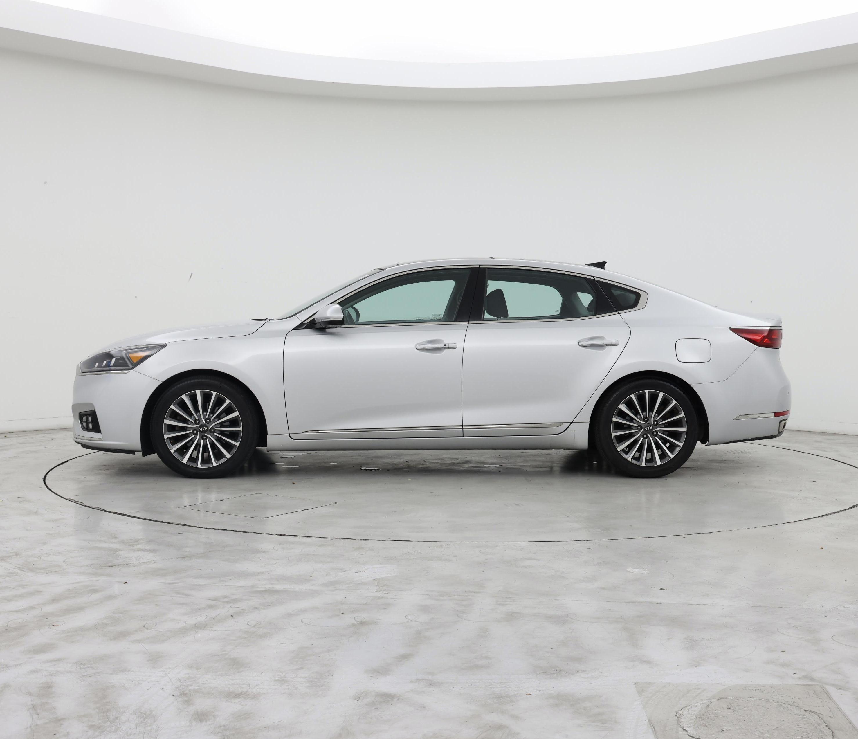 Thumbnail: 2017 Kia Cadenza - 3