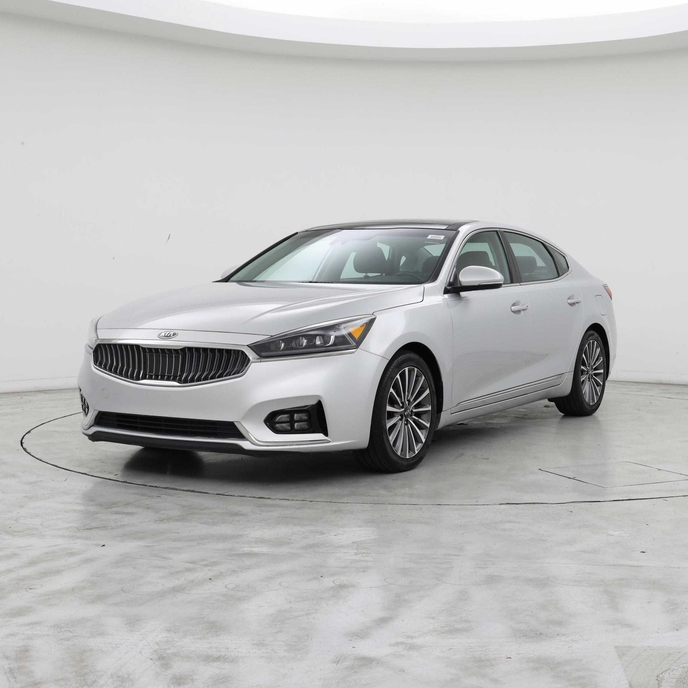 Thumbnail: 2017 Kia Cadenza - 4