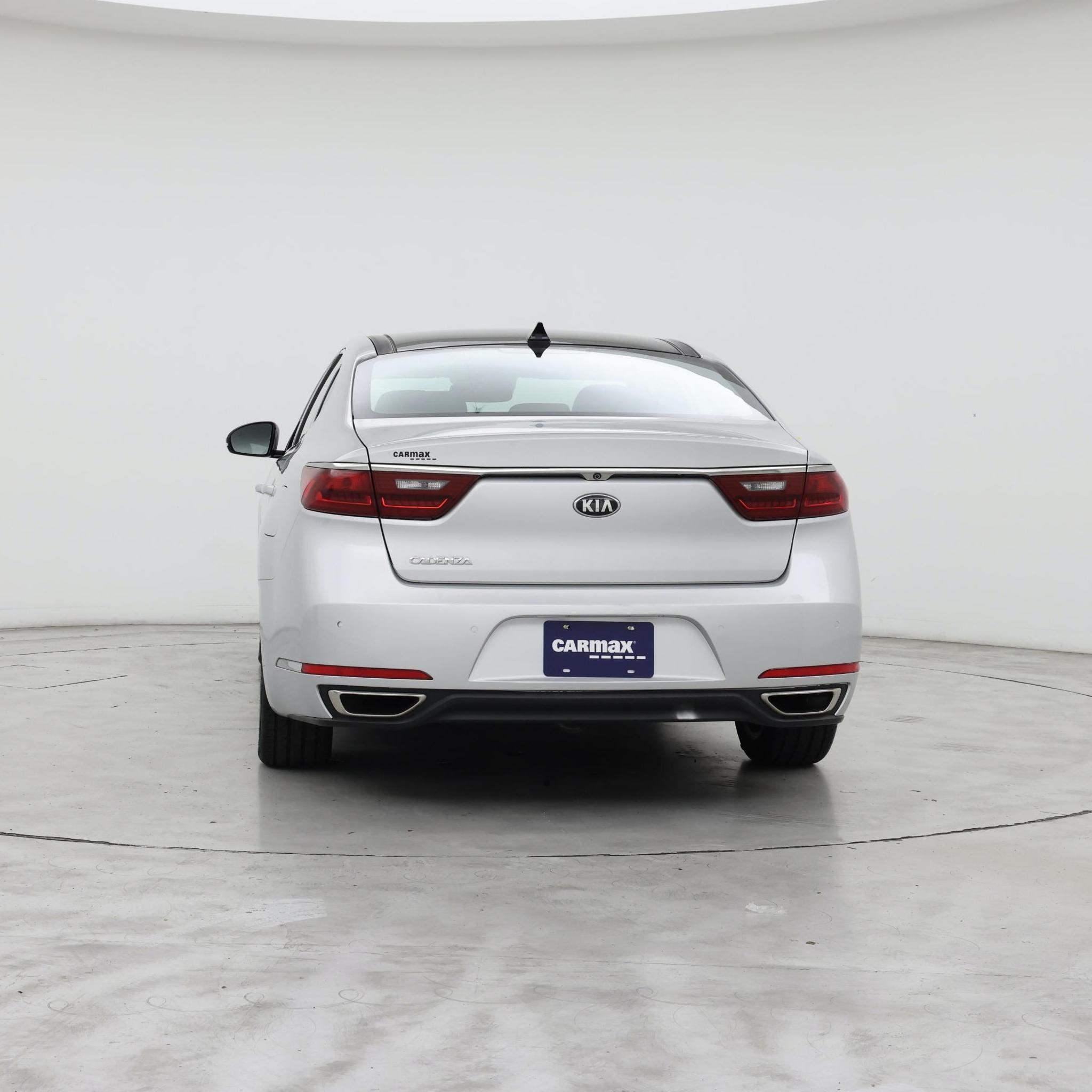 Thumbnail: 2017 Kia Cadenza - 6
