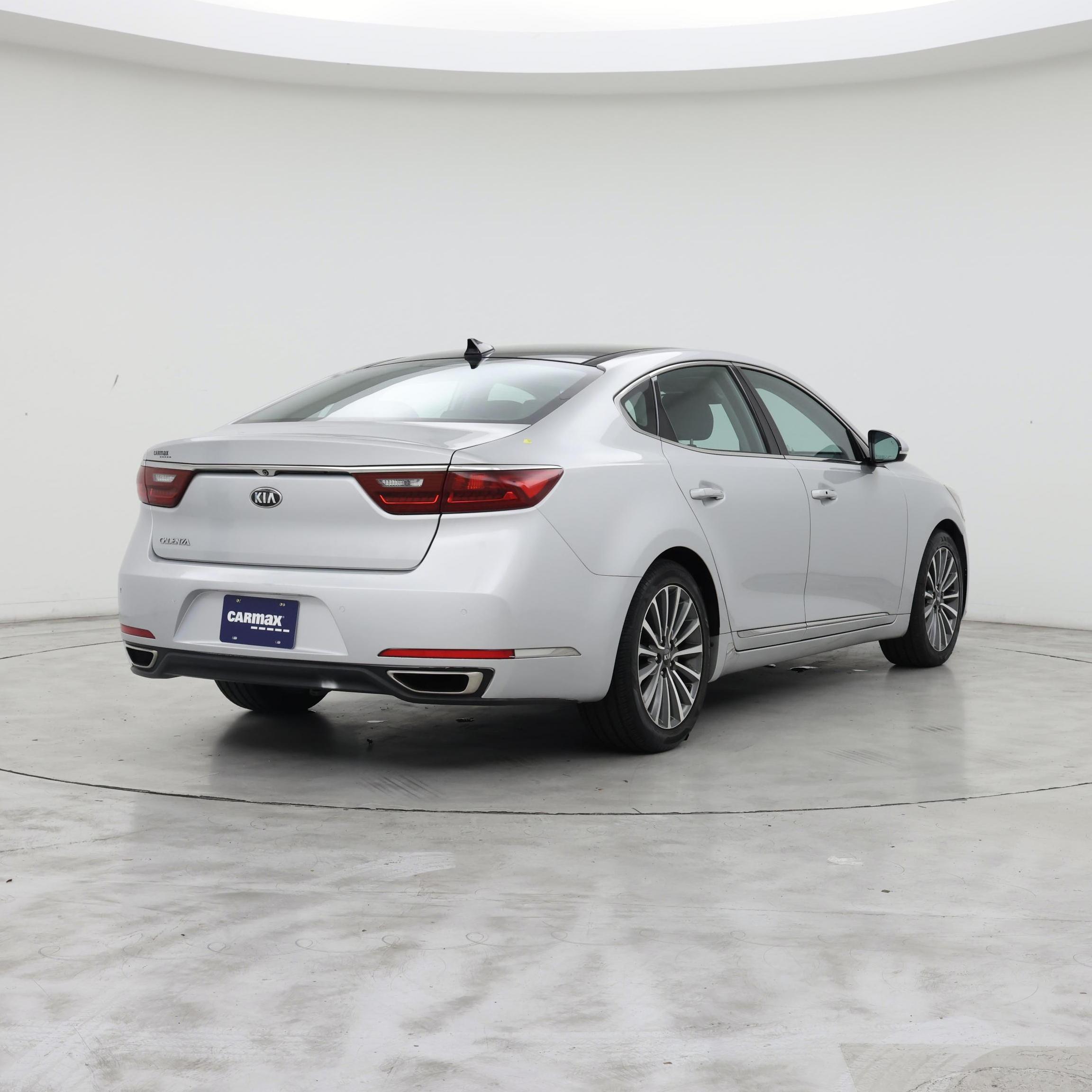 Thumbnail: 2017 Kia Cadenza - 8