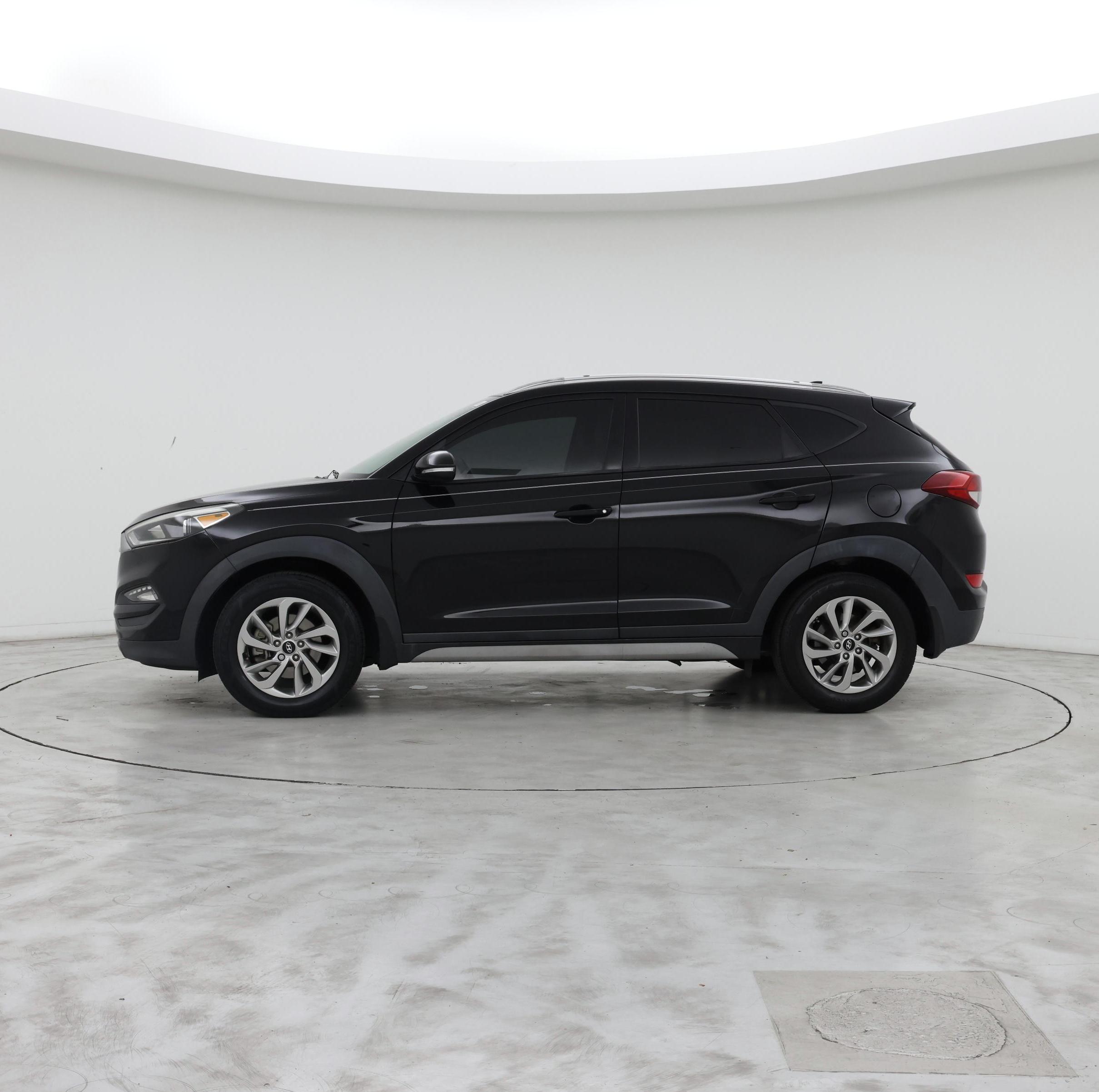 Thumbnail: 2018 Hyundai Tucson - 3